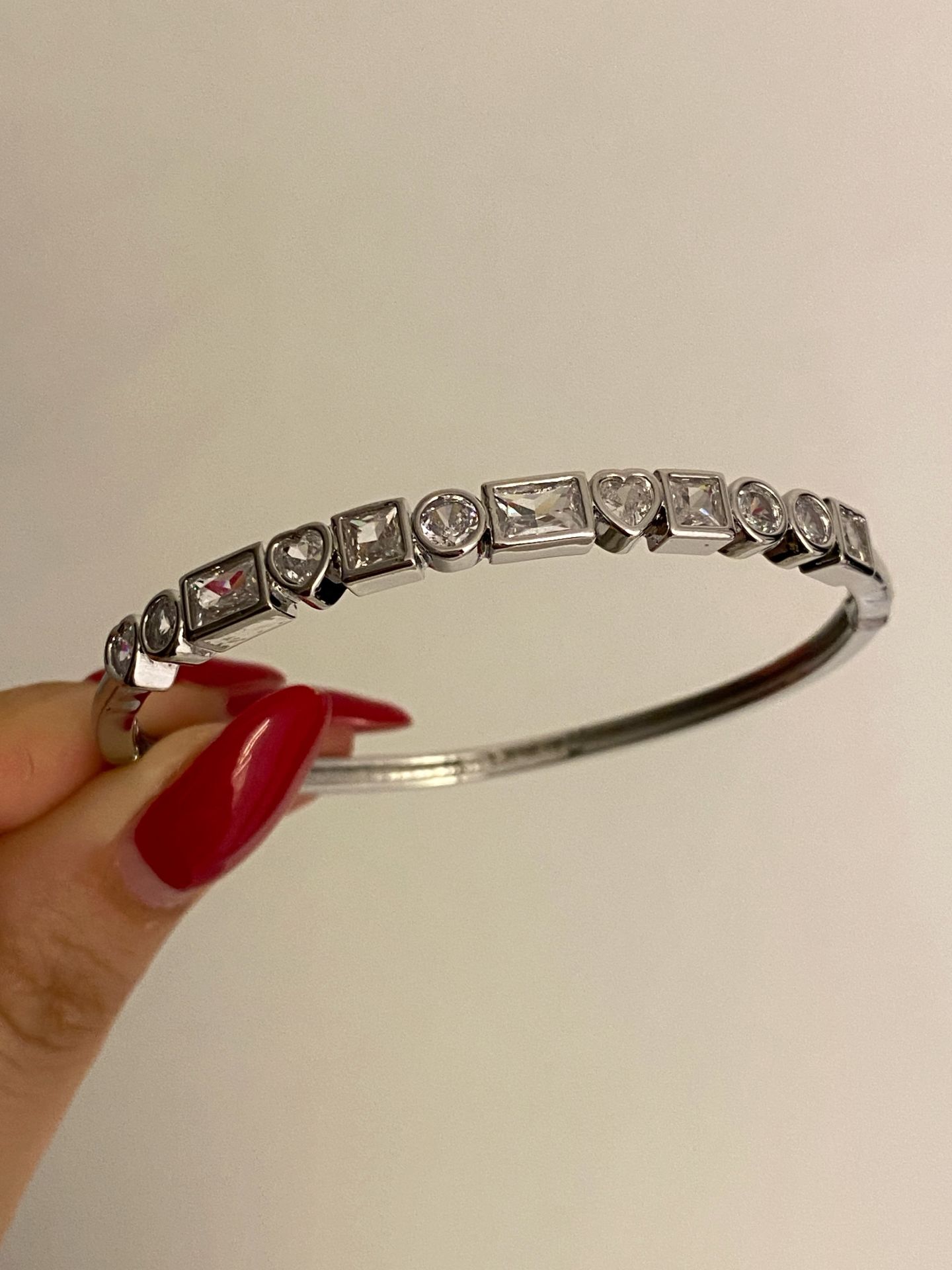 Pirinç | Beyaz Taşlı Love Bilezik