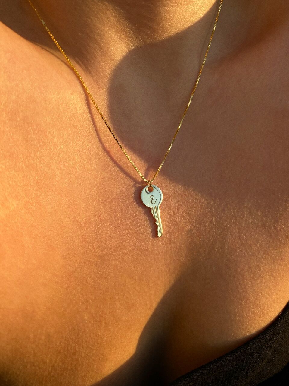 925 Gümüş | Unisex İstediğini Yazdır Harfli Anahtar Kolye Model-1 (3 Farklı Zincir Seçeneği ile)