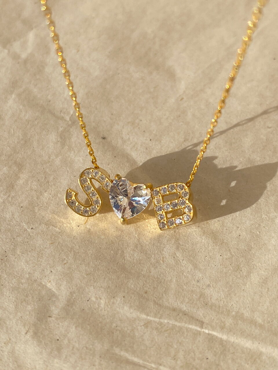 925 Gümüş | Beyaz Kalpli Taşlı 2 Harfli Kolye