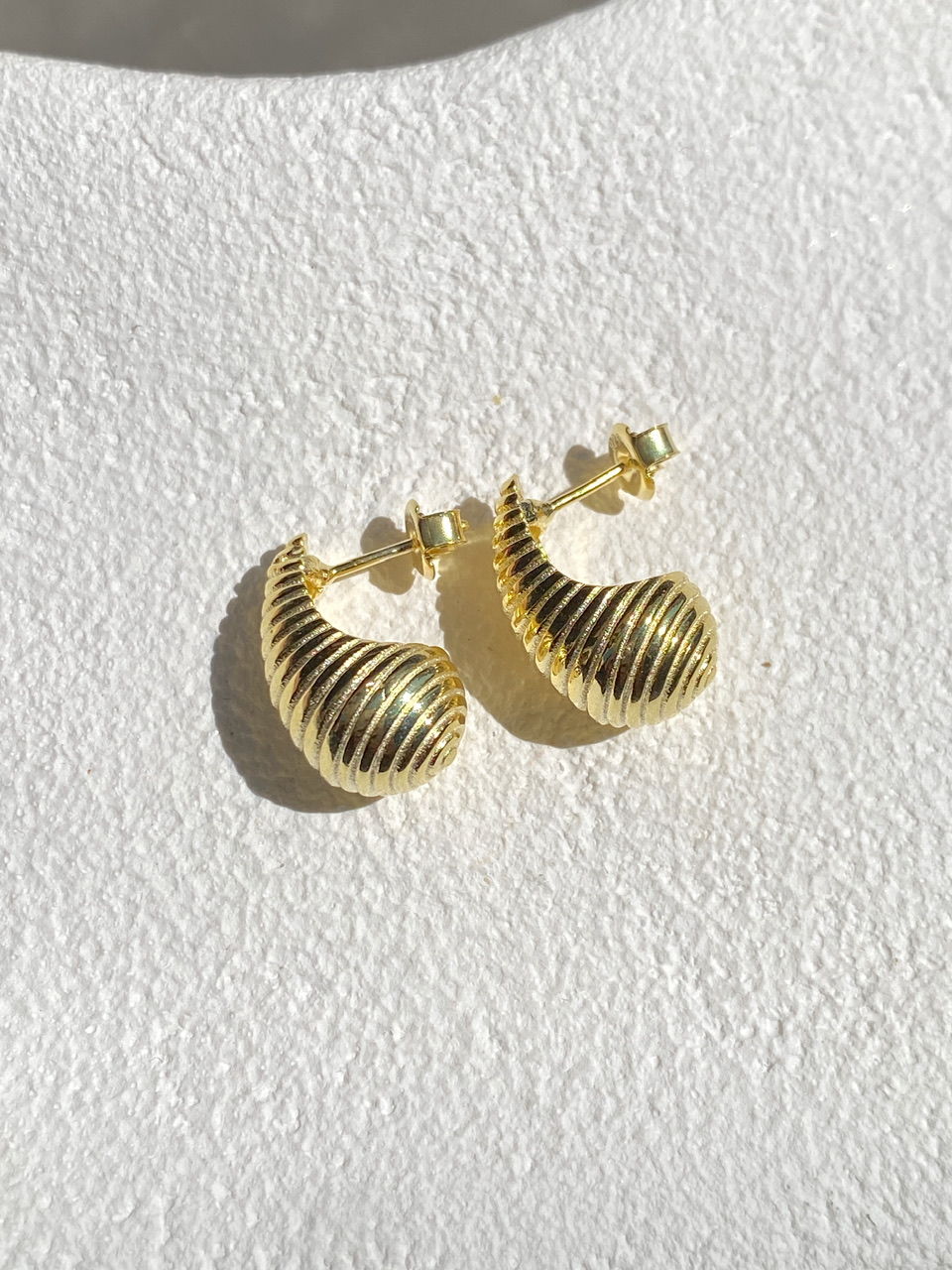 925 Gümüş | Çizgili Mini Damla Küpe