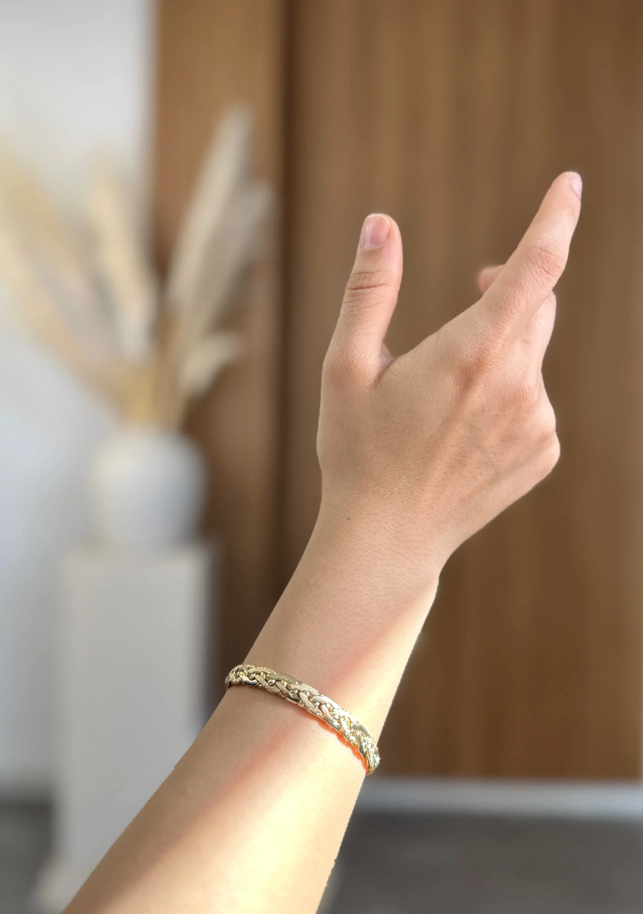 Gold Şık Duruşlu Bileklik