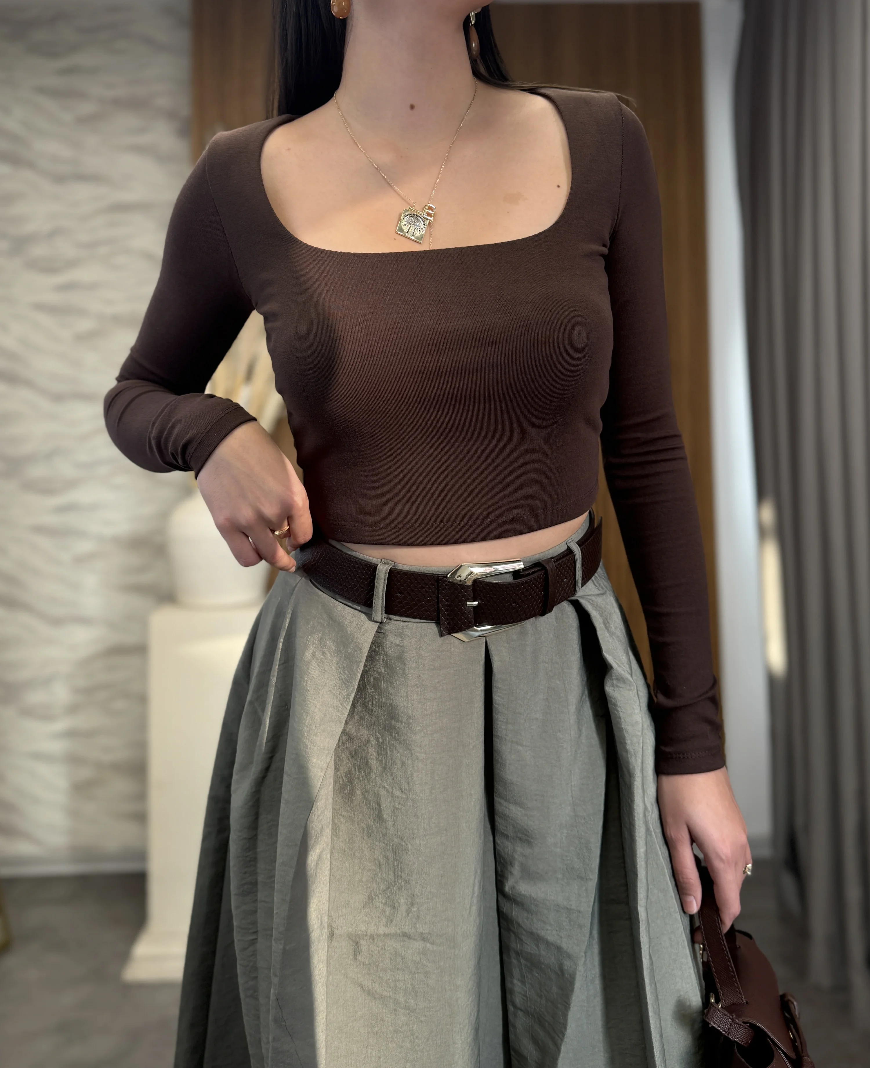 Kemerli Pileli Midi Etek