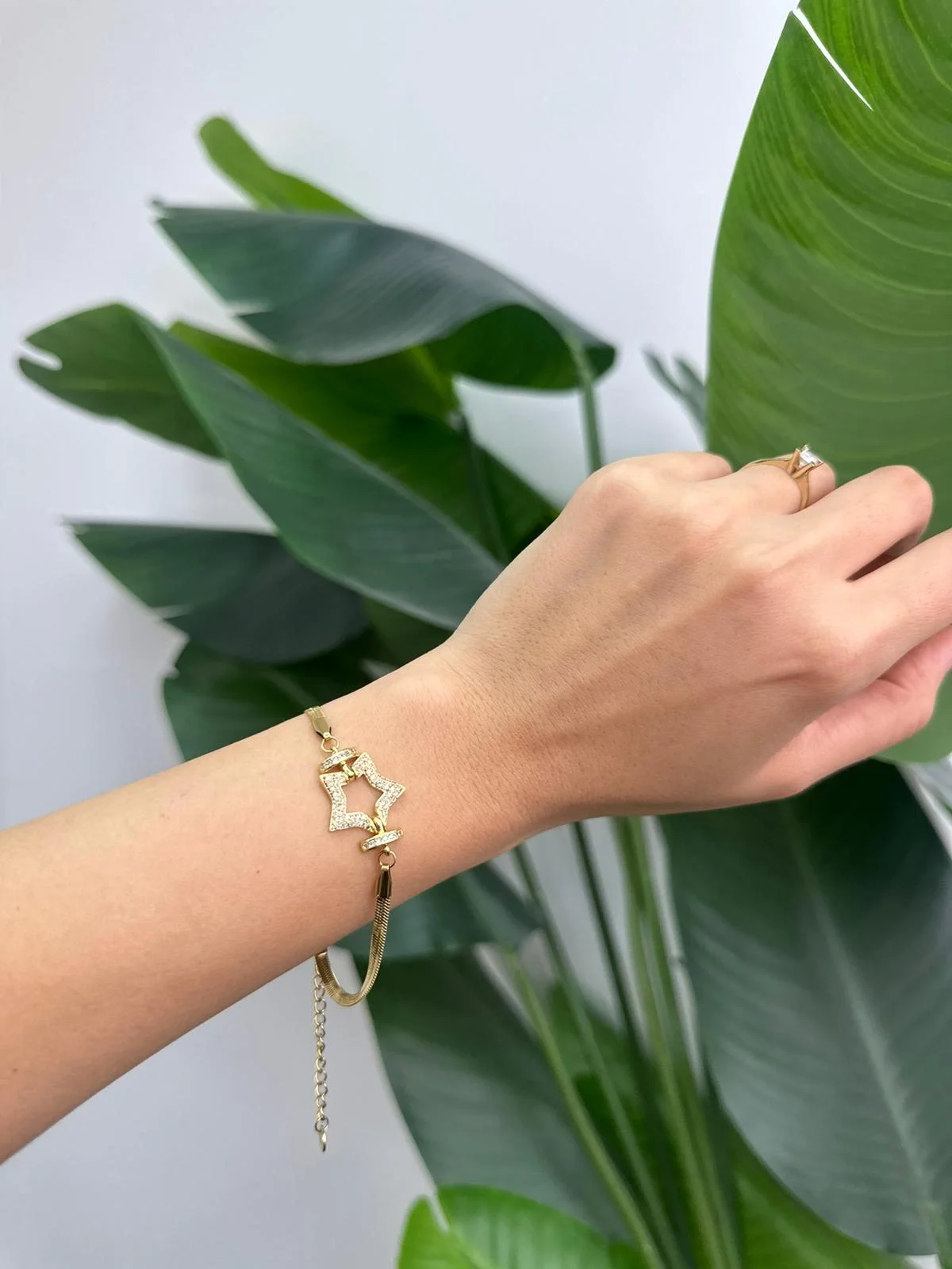 Çelik Taş Detaylı Yıldız Bileklik