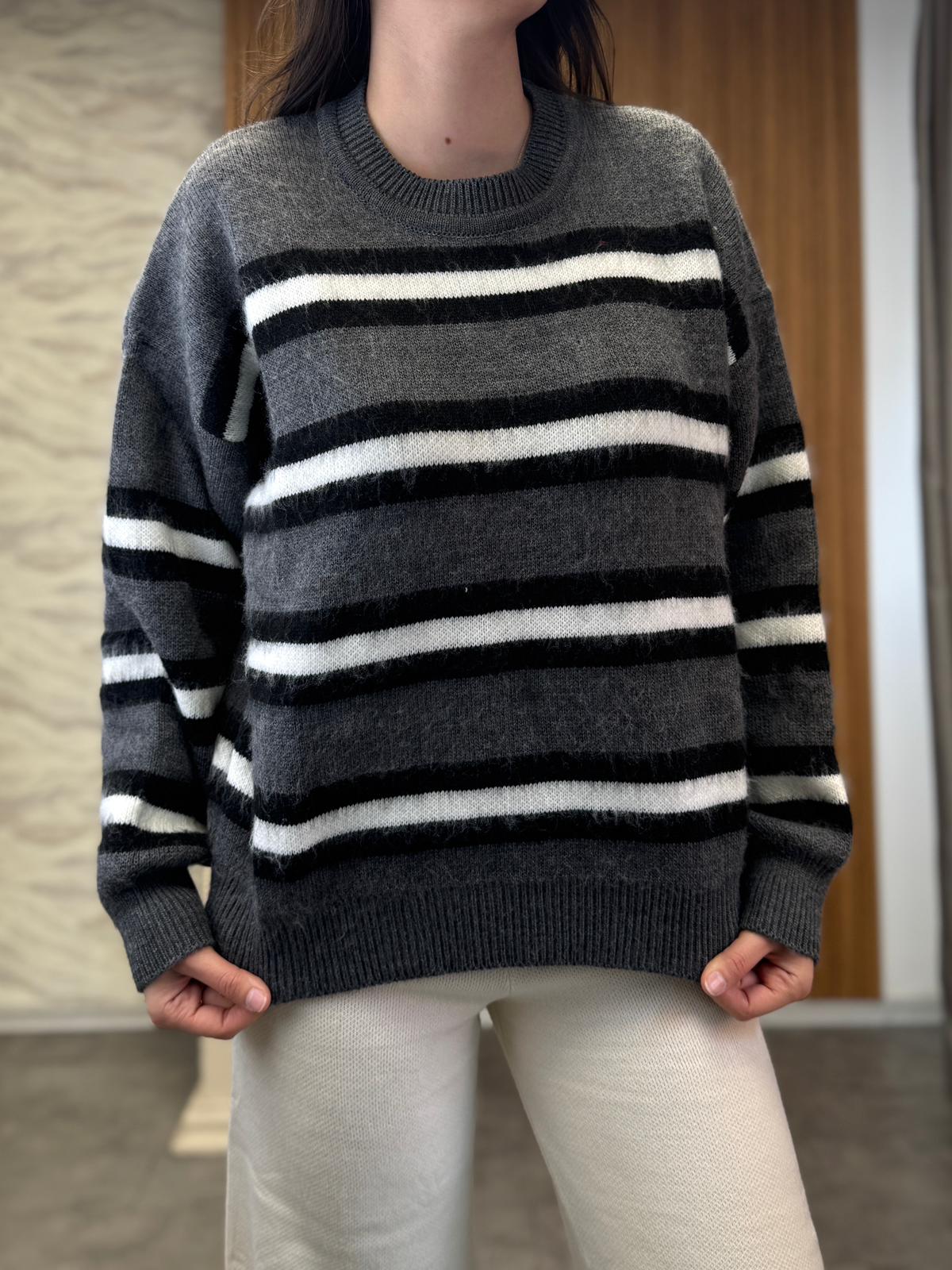 Çizgili Şardonlu Kazak