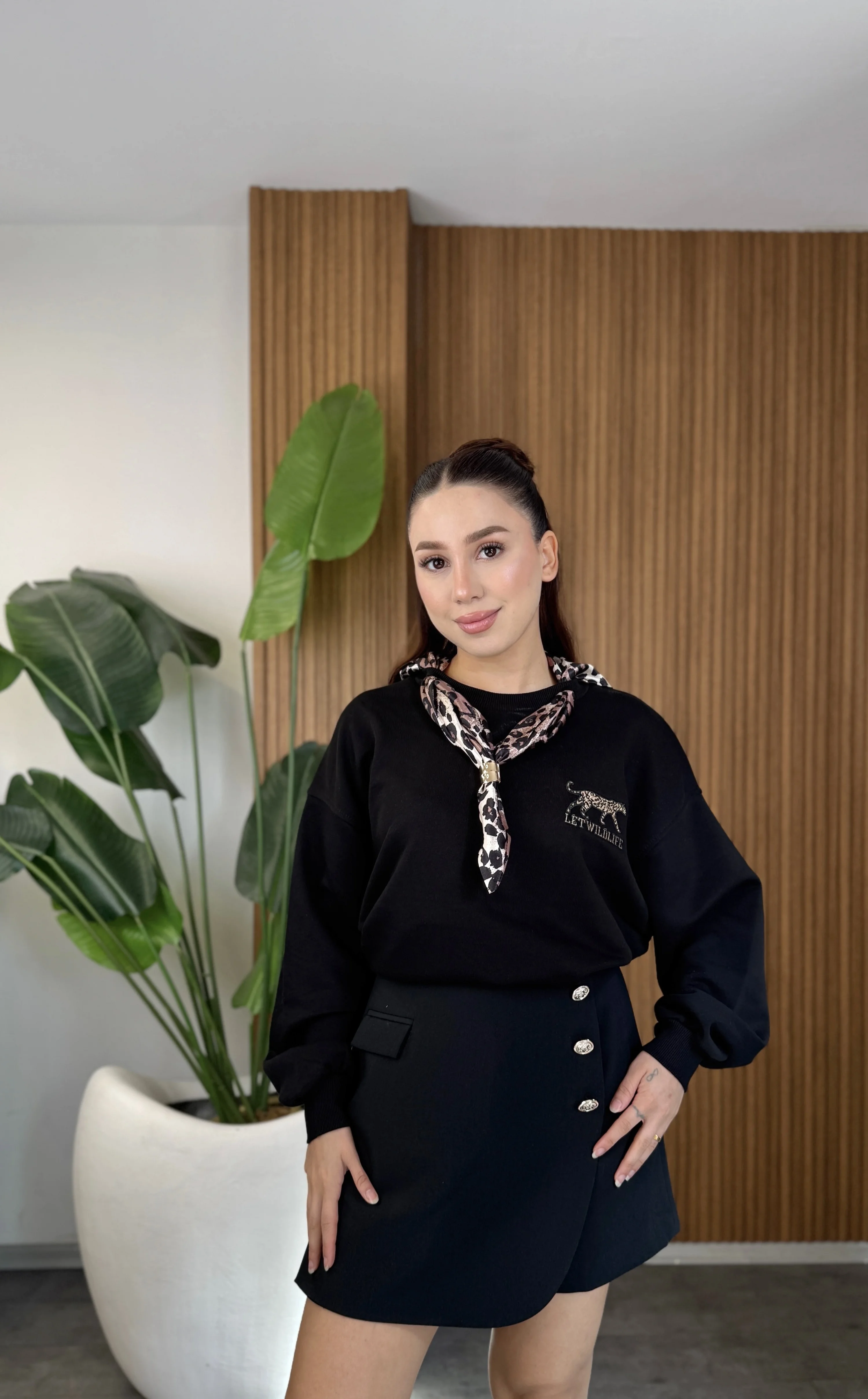 Leopar Nakışlı Fularlı Sweat