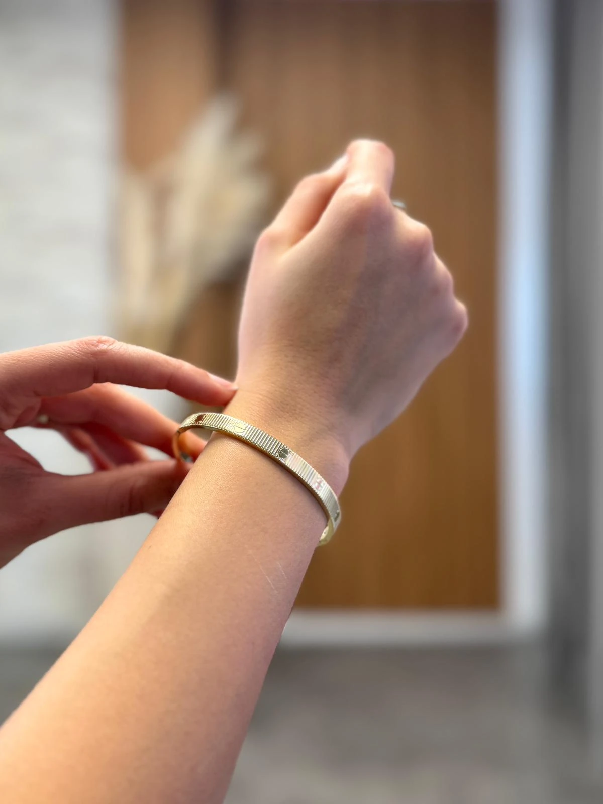 Modern Çizgi Bileziği