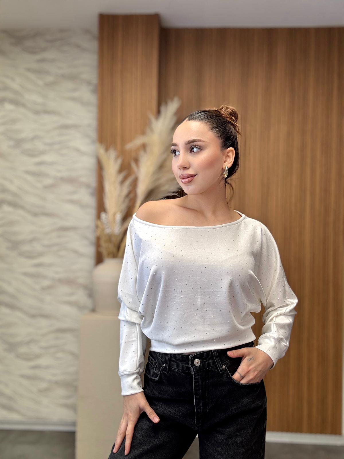 Yarasa Kol Taşlı Bluz