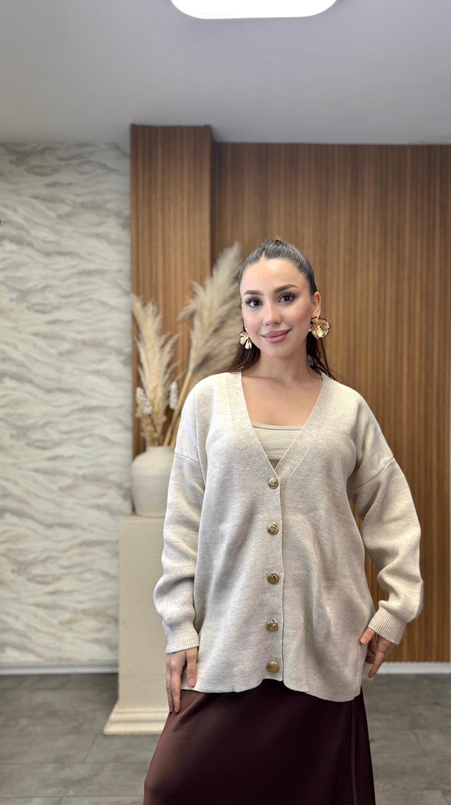 Gold Düğmeli Hırka