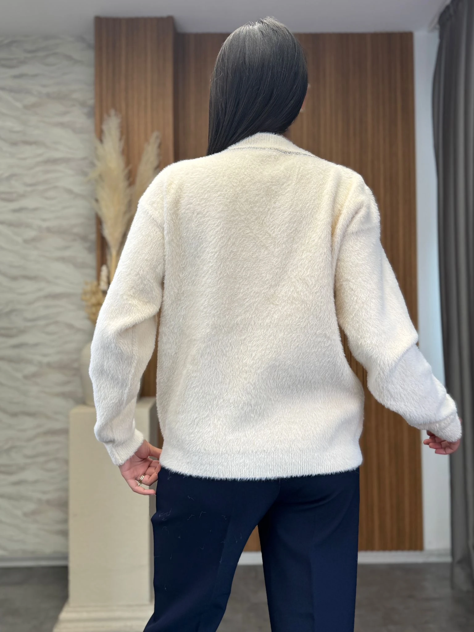 Taş Detaylı Hırka