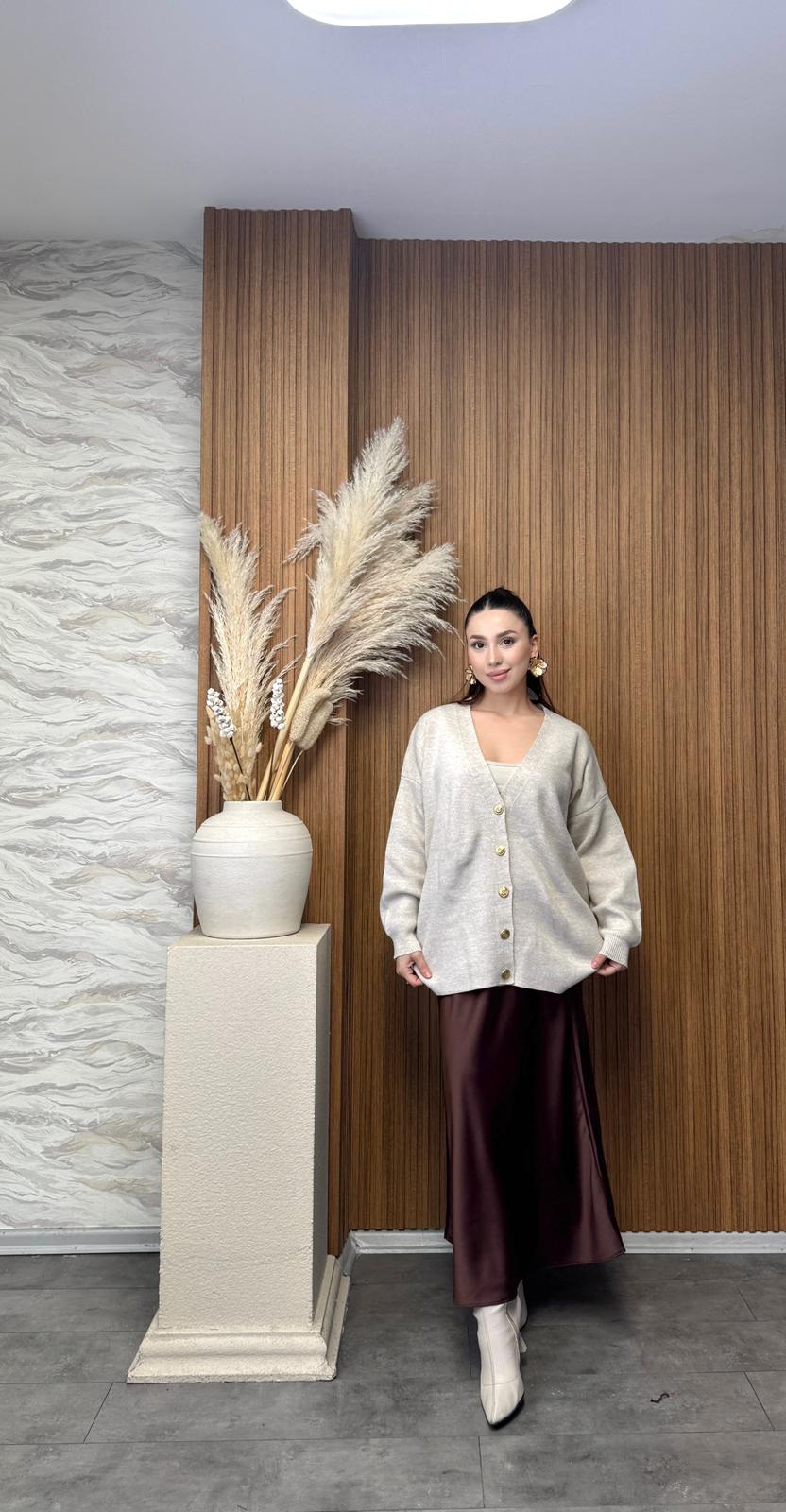 Gold Düğmeli Hırka