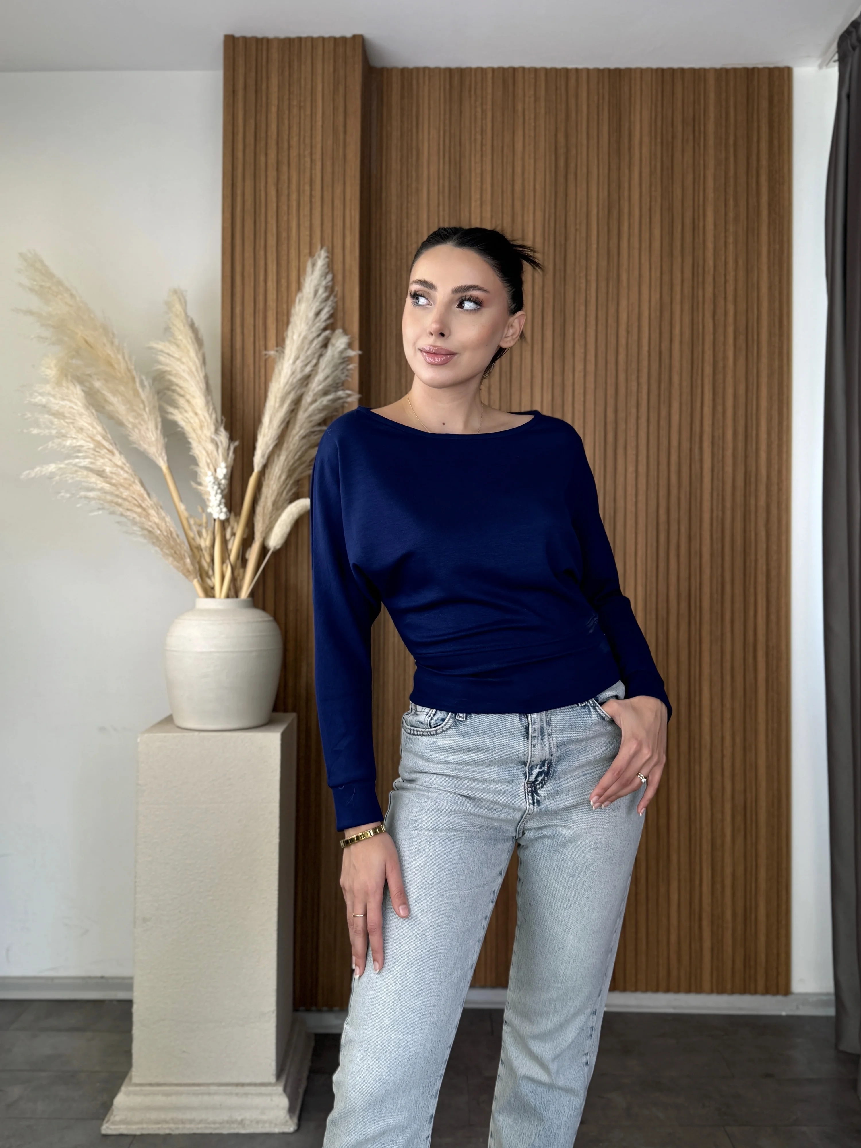 Kayık Yaka Yarasa Kol Bluz