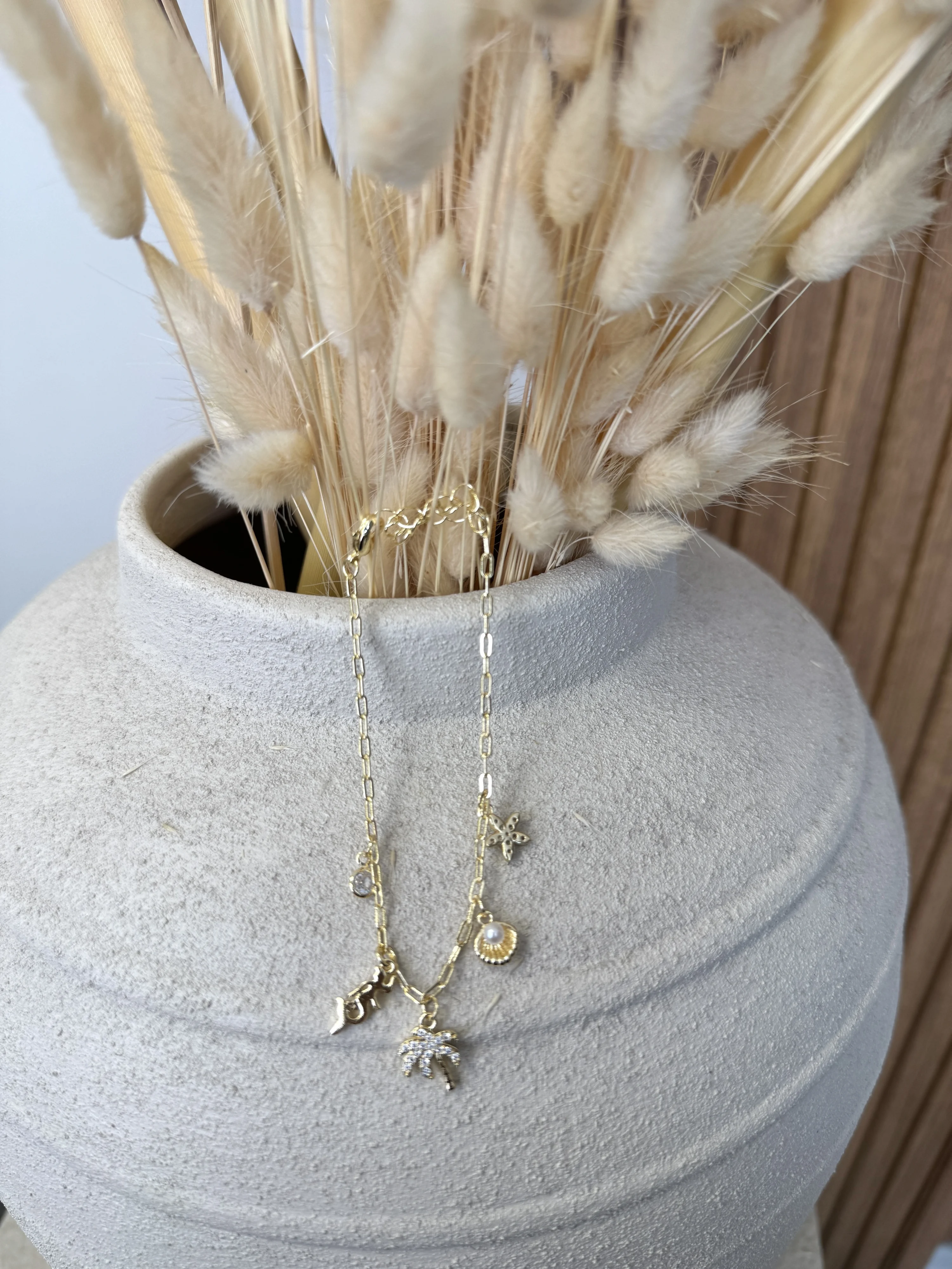 Deniz Kabuğu Ve Yıldız Charm’lı Bileklik