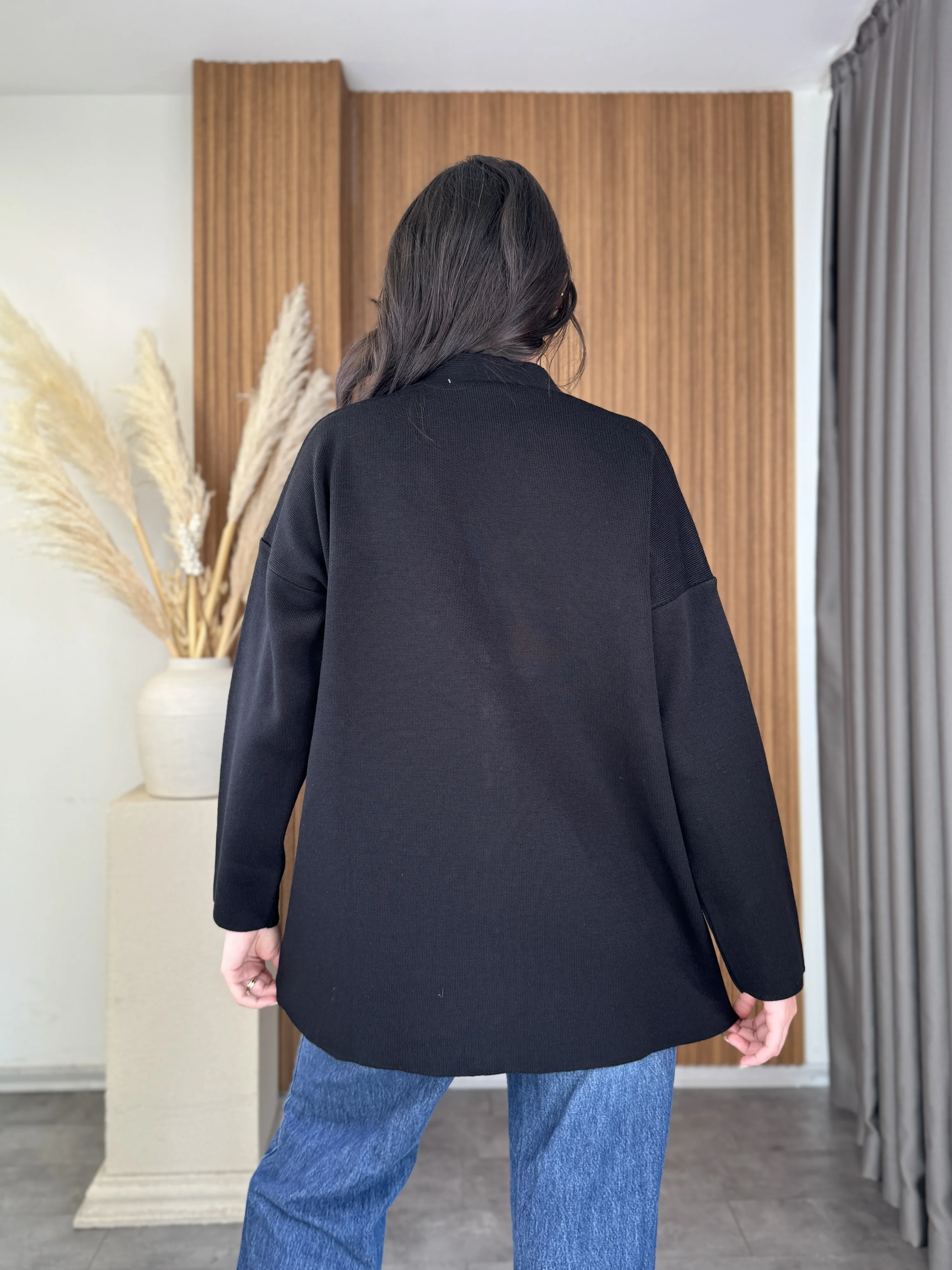 Taşlı Düğmeli Oversize Hırka