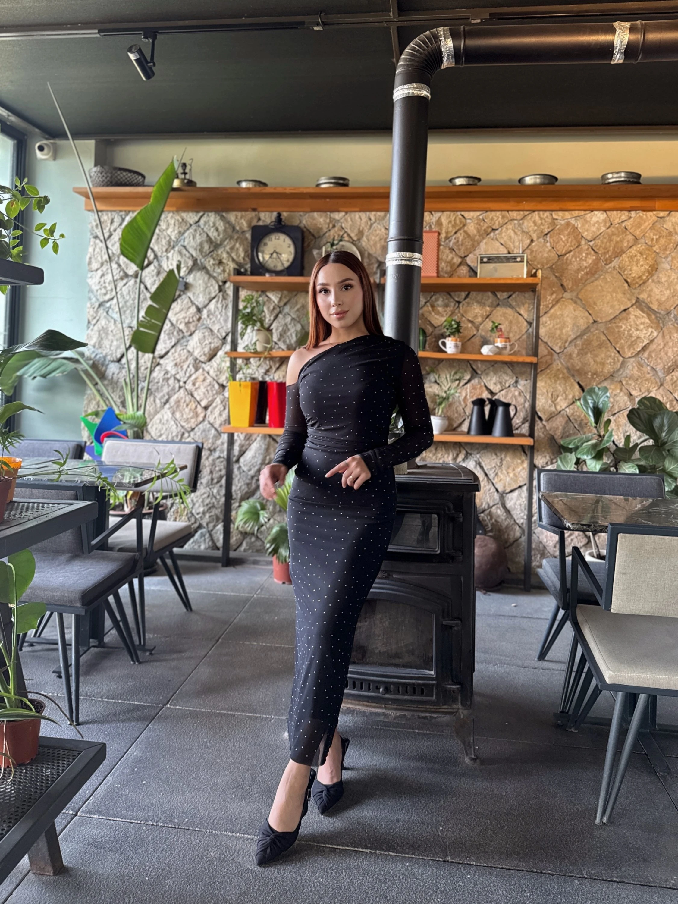 Taşlı Düşük Omuz Tül Elbise