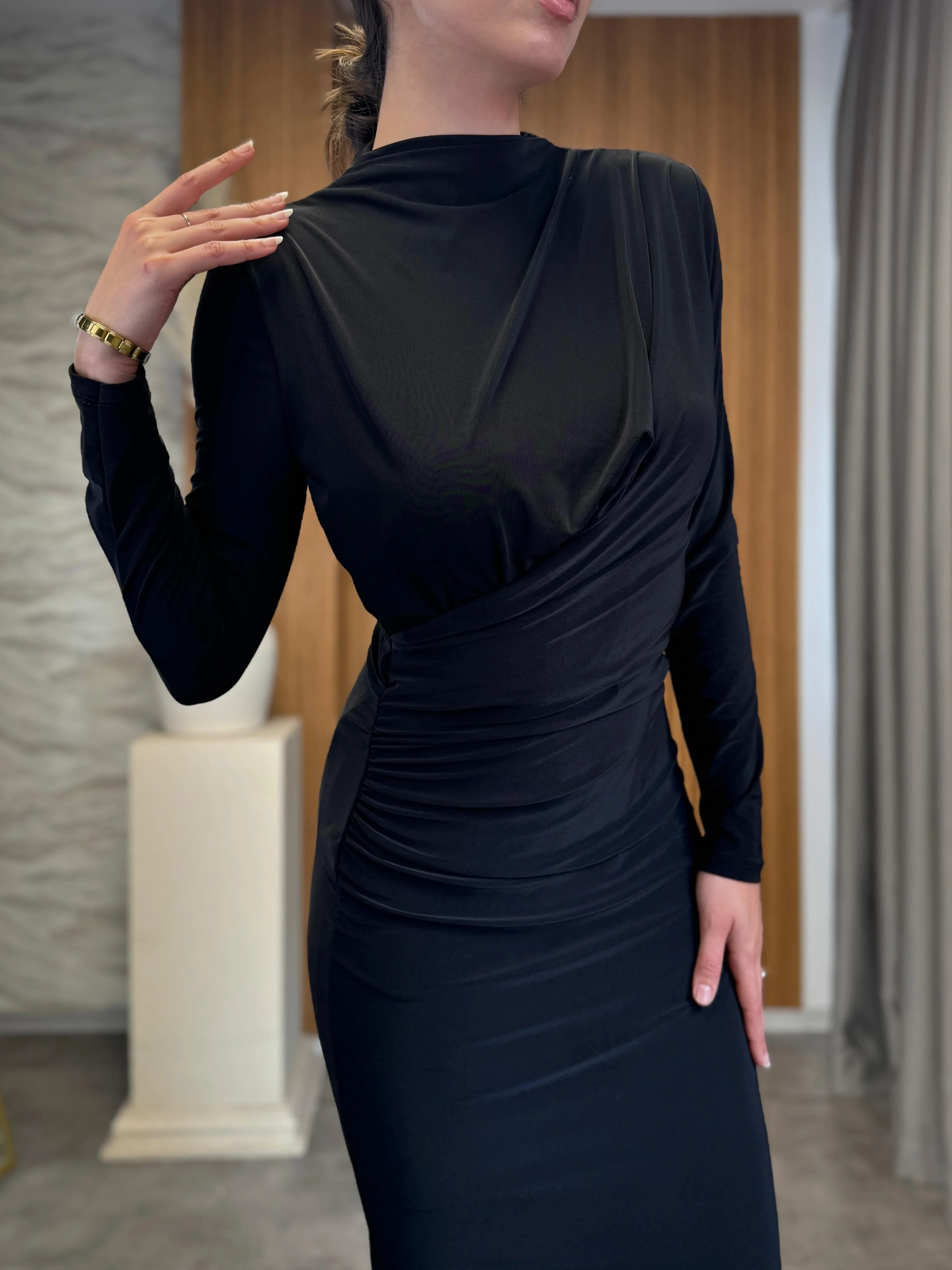 Drape Yaka Uzun Sandy Elbise