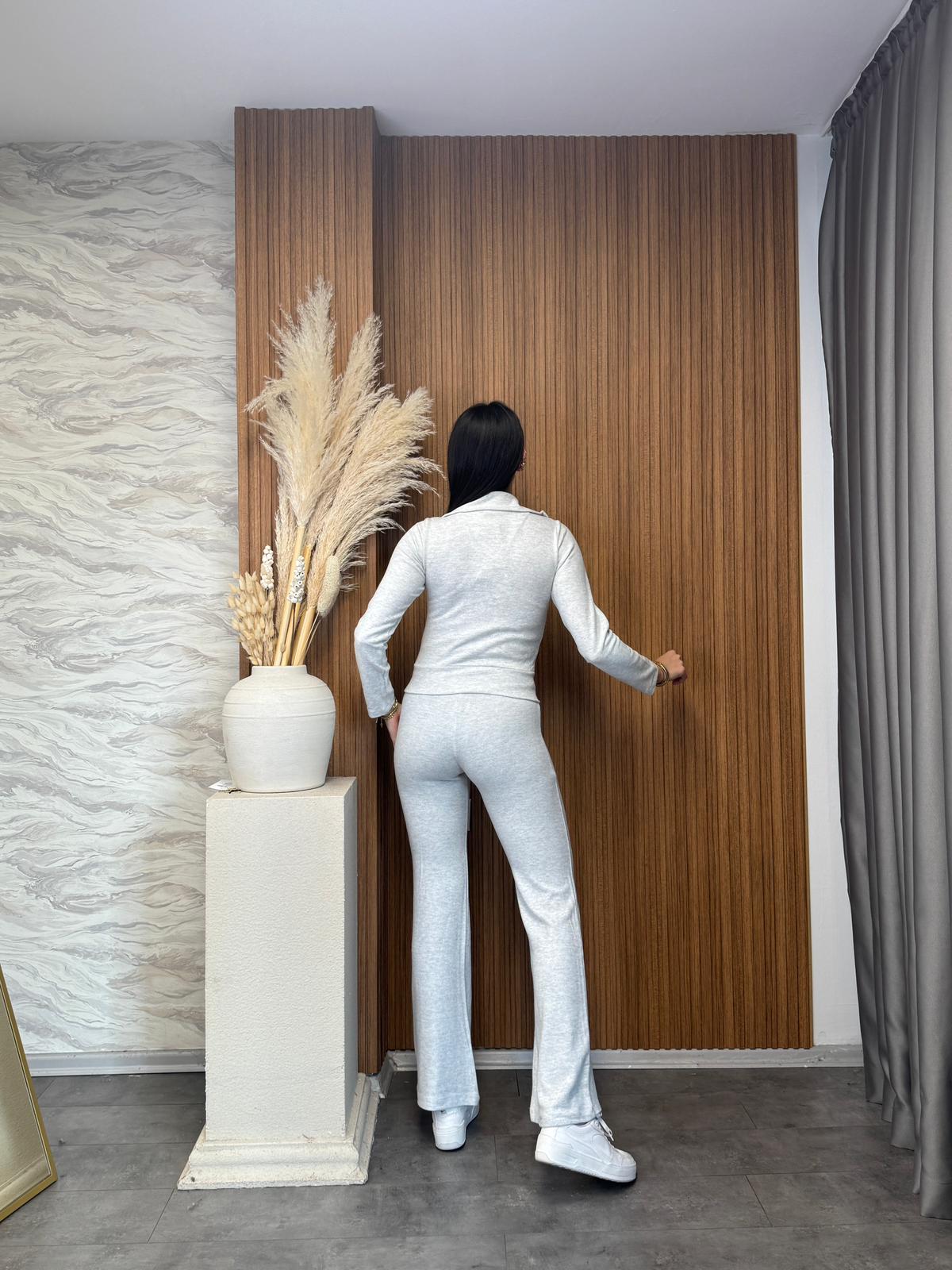 Puntalı Fermuarlı Takım