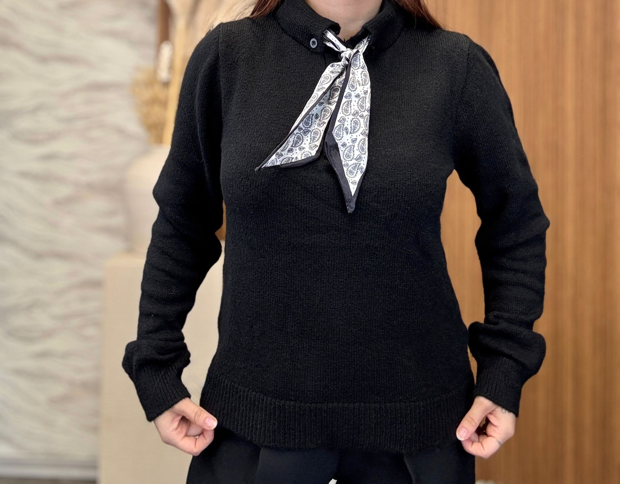 Polo Yaka Fularlı Kazak