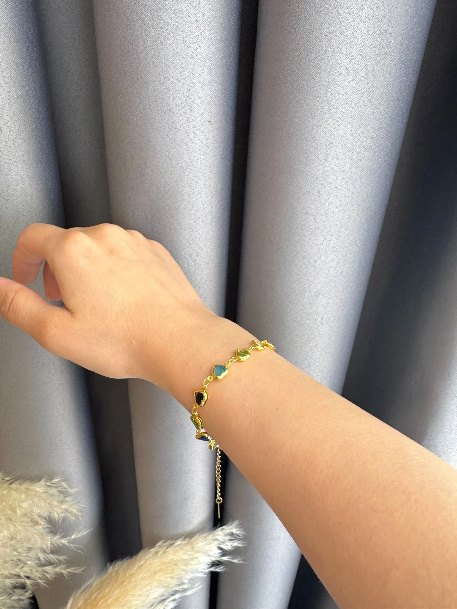 Renkli Ve Kalp Model Gold Bileklik