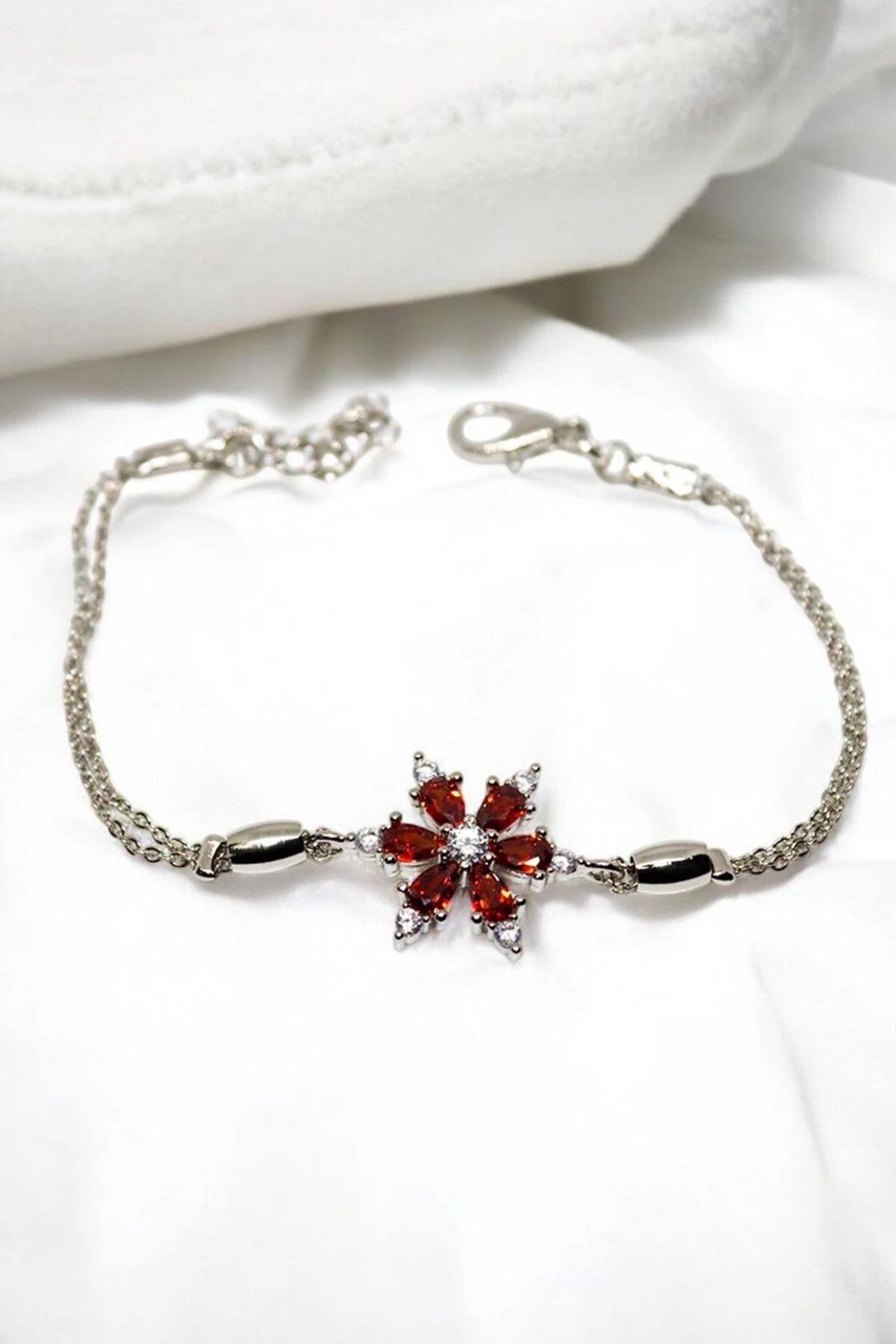 Gümüş Kaplama Aster Çiçeği Tasarımlı Gümüş Kaplamalı Zirkon Taşlı Bileklik
