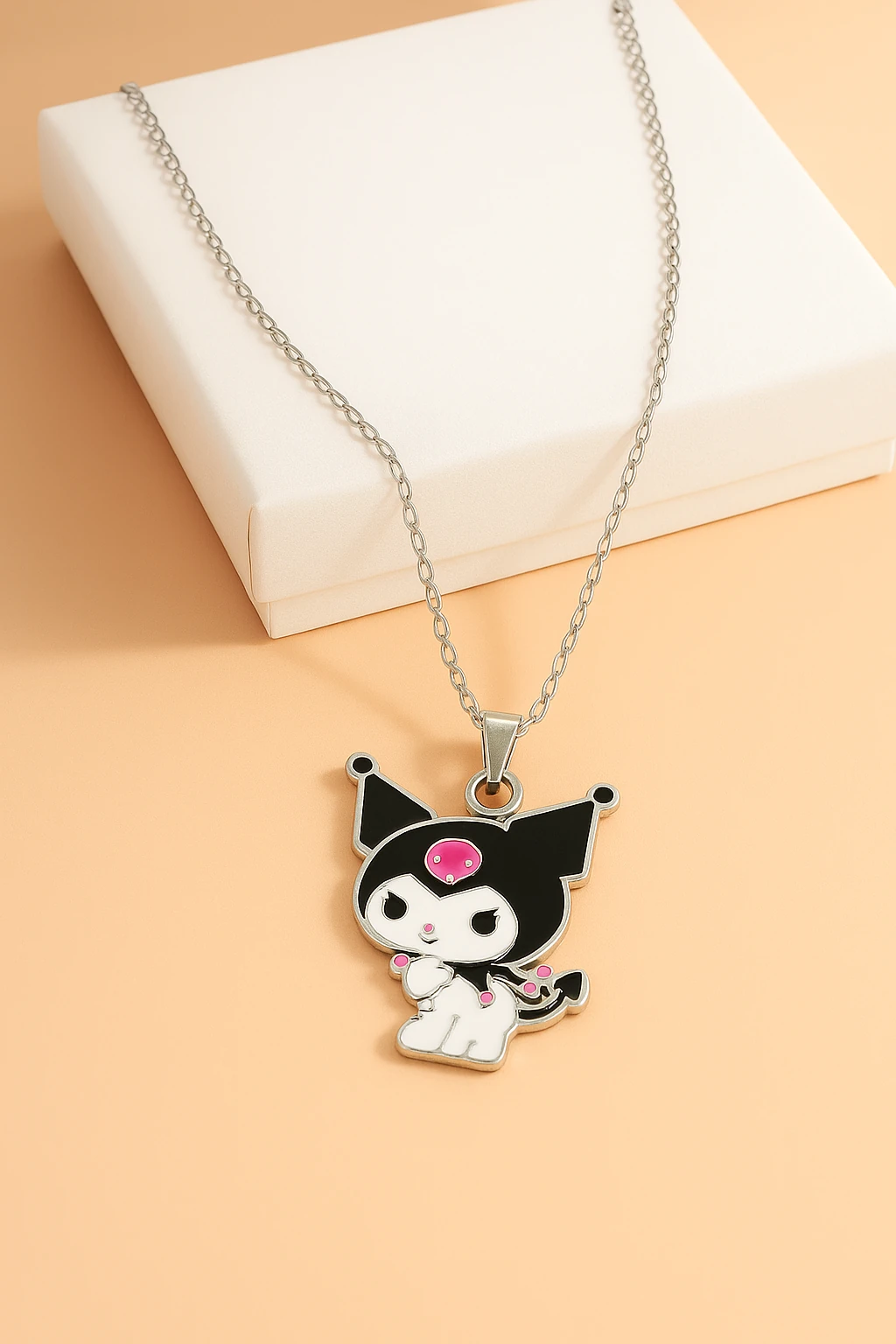 Kuromi Tasarımlı Gümüş Renkli Zincirli Çocuk Kolyesi