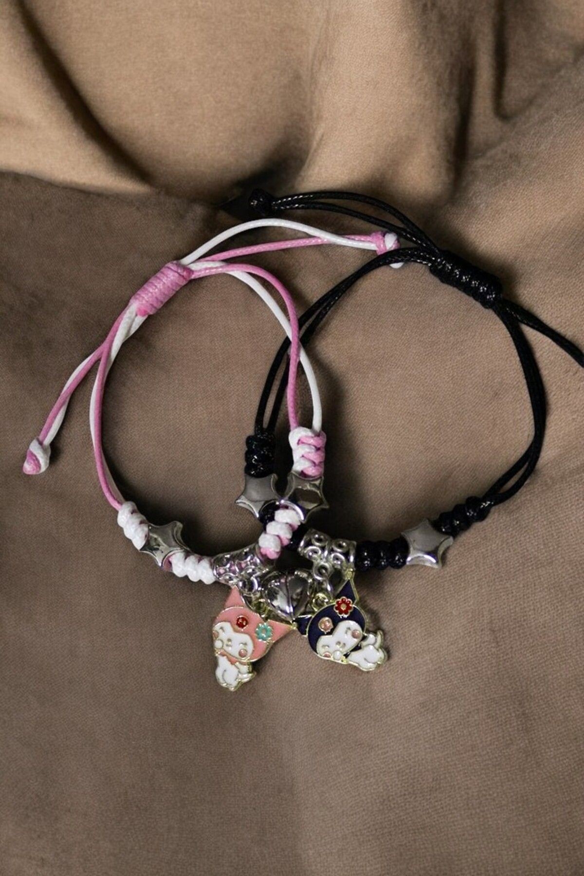 Mıknatıslı Kuromi Cİnnammaroll Hello Kity My Melodi Unicorn Satürn 2li Çocuk ve Genç Bileklik