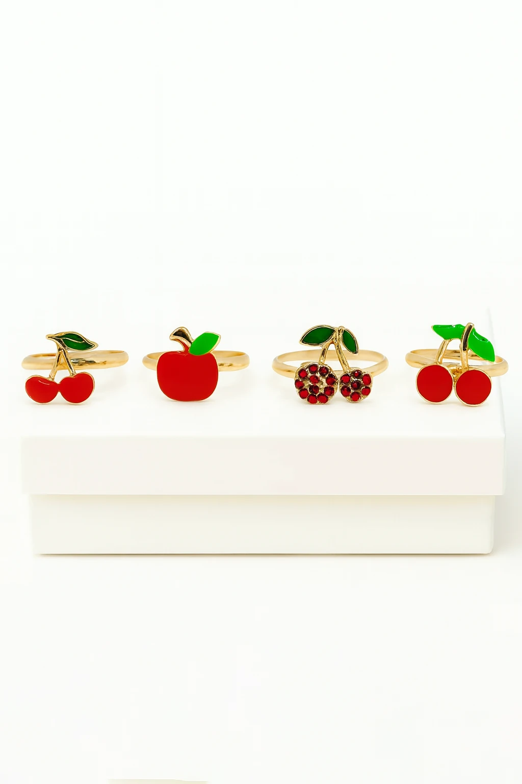 Ayarlanabilir 4 Adet Yıldız Gökkuşağı Kiraz Çilek Unicorn Kalp Çocuk Yüzükleri