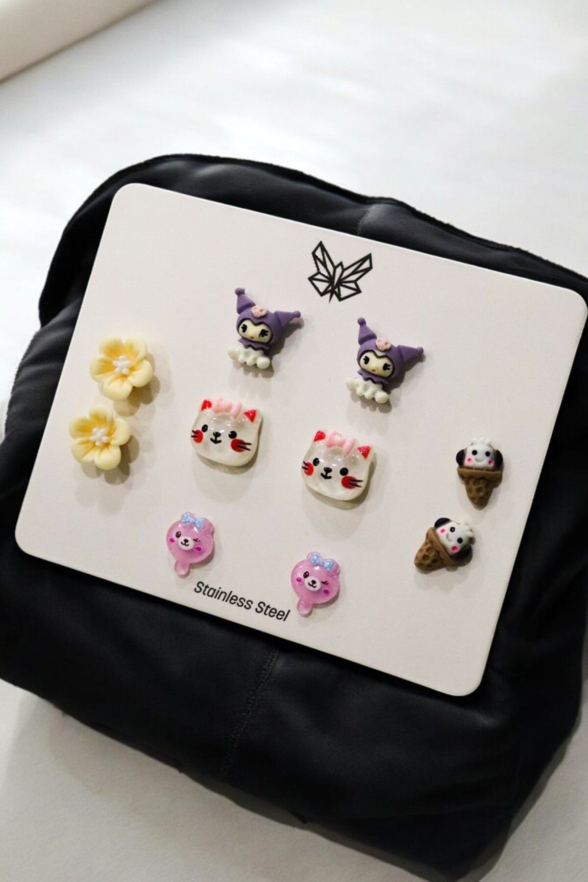 Çelik Kararmaz Kuromi Hello Kity Tavşan Civciv Mickey Mouse Tasarımlı 5li Çelik Küpe Seti