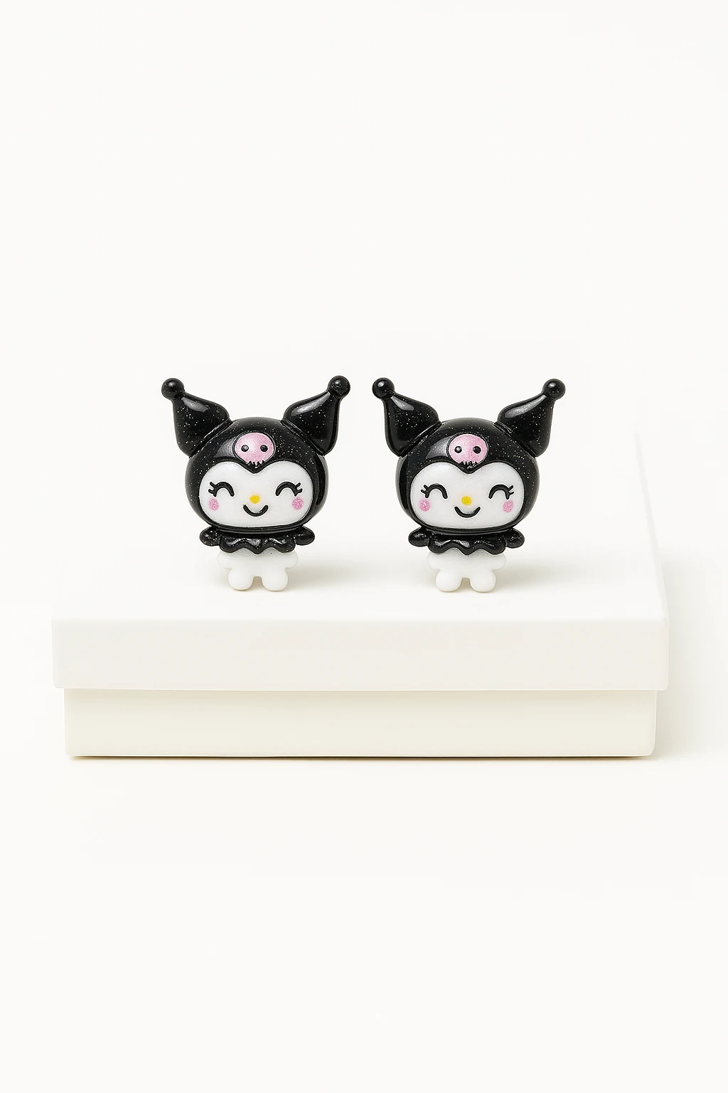 Gümüş İğneli Delikli Kulaklar için Kuromi Tasarımlı Kararmaz Paslanmaz Antialerjik Küpe