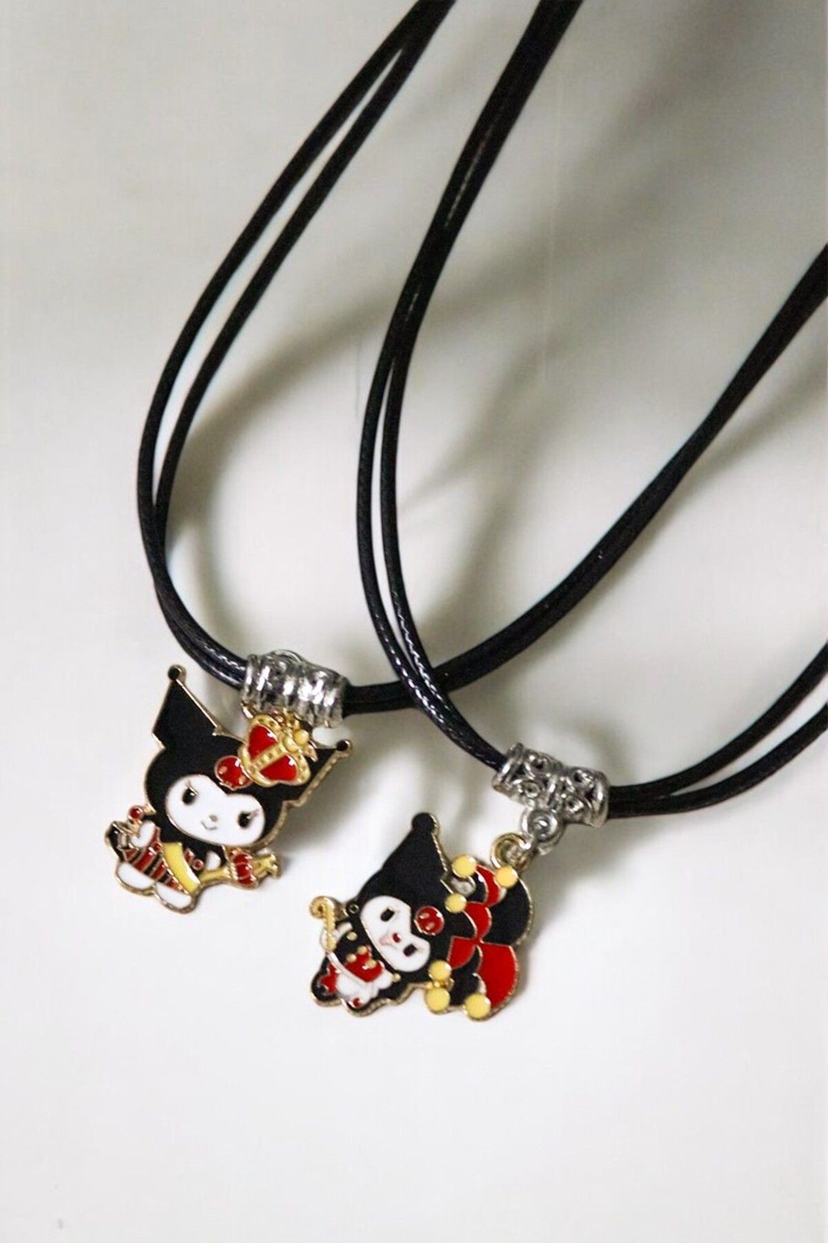 Deri İpli Kuromi Hello Kity ve Mickey Mouse My Melodi Ejderha Tasarımlı Gümüş Kaplama Çocuk Kolye