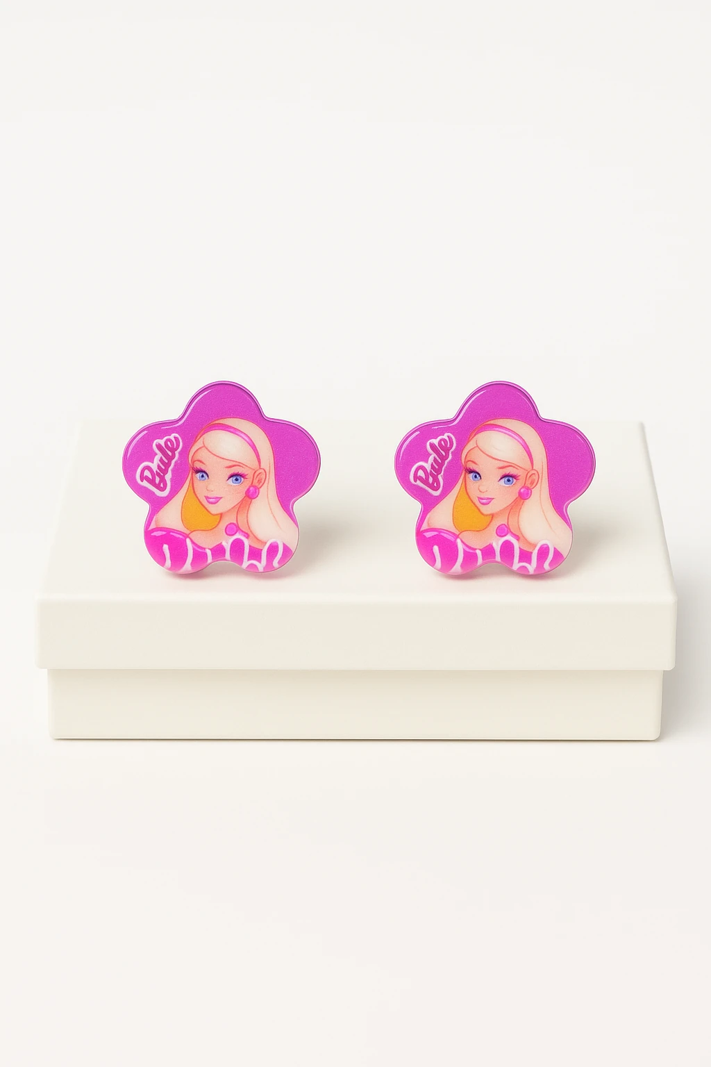 Barbie Figürlü Deliksiz Kulaklar için Sıkıştırmalı Figürlü Deliksiz Küpeler
