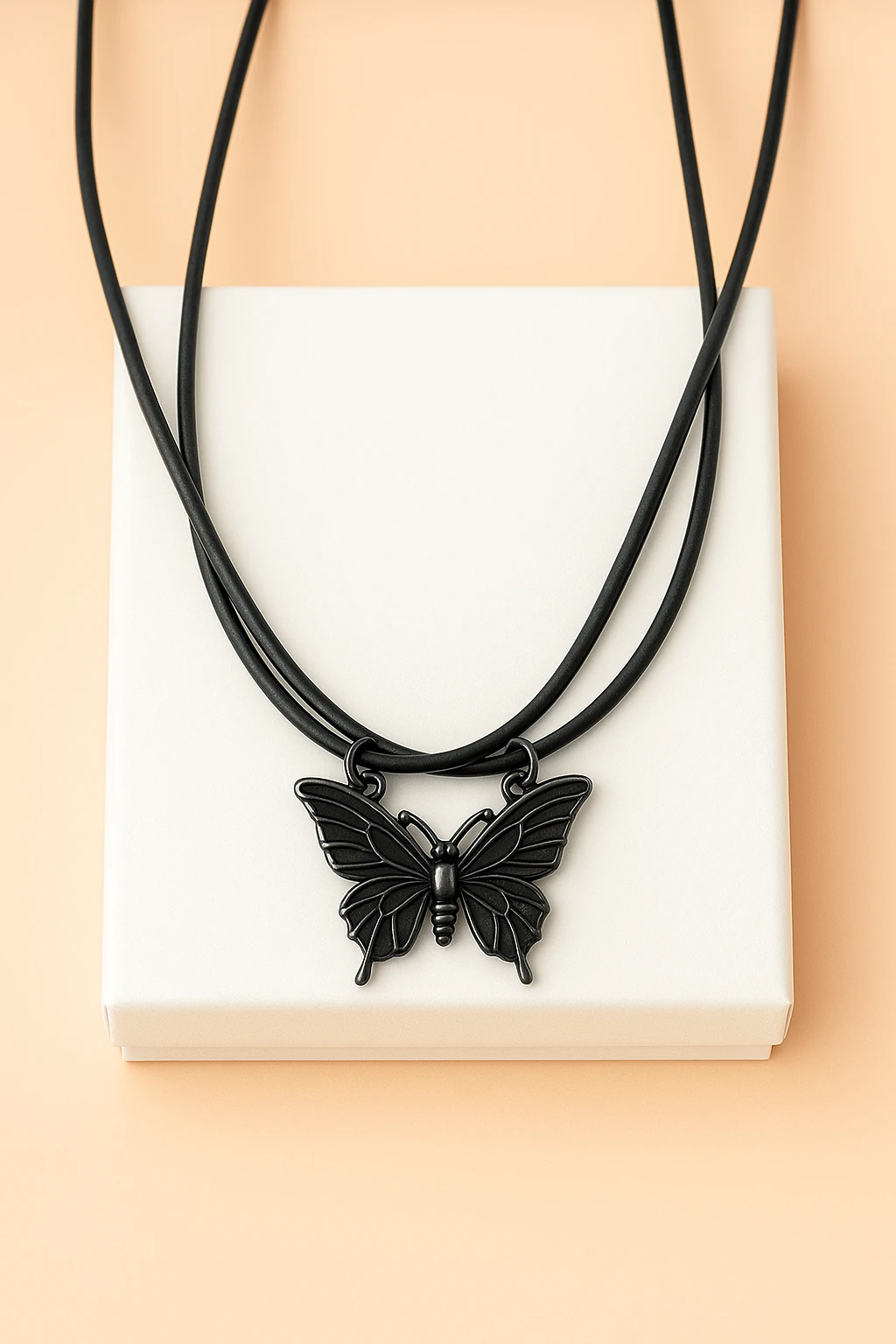 Mıknatıslı Kelebek Tasarımlı 2'li Arkadaşlık Kolyesi