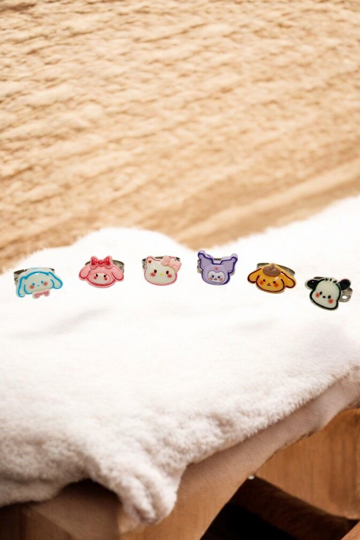 Ayarlanabilir Kuromi Hello Kity Cinnammaroll My Melodi Tasarımlı Rengarek Ayarlanabilir Çocuk Yüzüğü