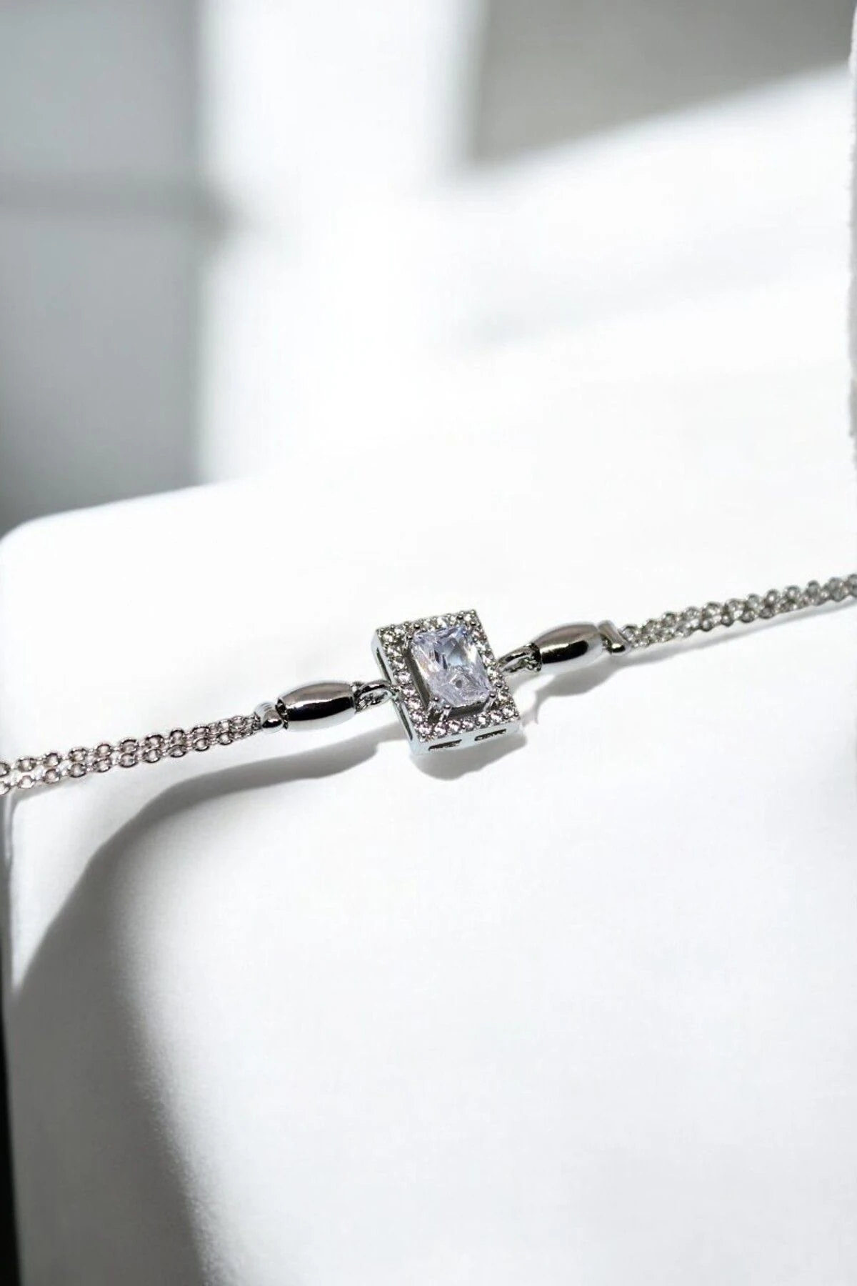 Gümüş Kaplama Baget Tasarımlı Gümüş Kaplamalı Zirkon Taşlı Baget Bileklik