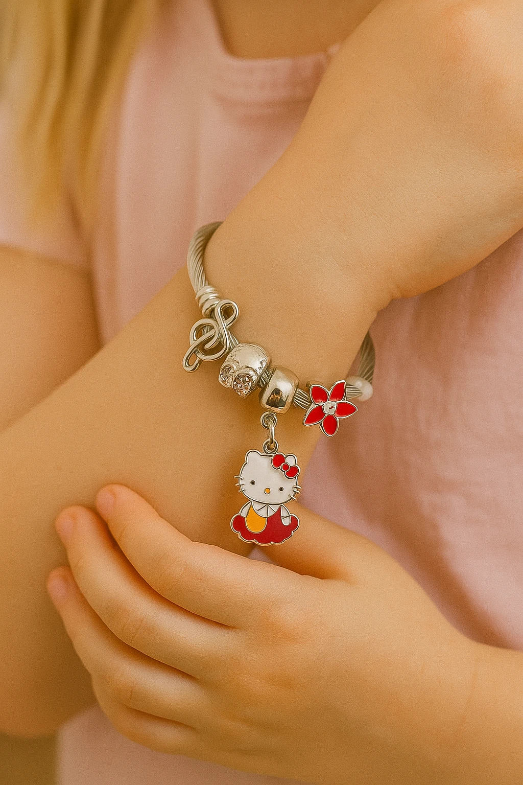 Çocuk Boyu Hello Kity'li Çelik Paslanmaz Kararmaz Charm'lı Bileklik