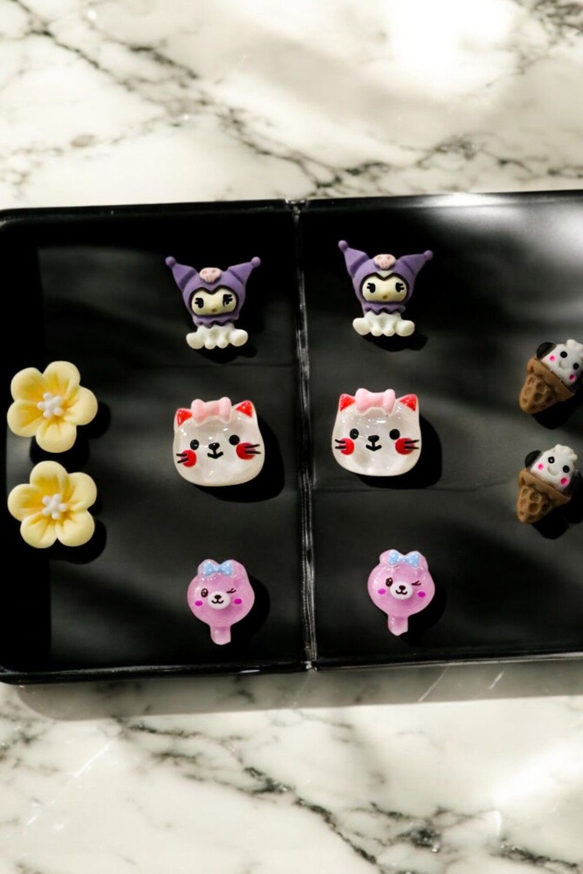 Çelik Kararmaz Kuromi Hello Kity Tavşan Civciv Mickey Mouse Tasarımlı 5li Çelik Küpe Seti
