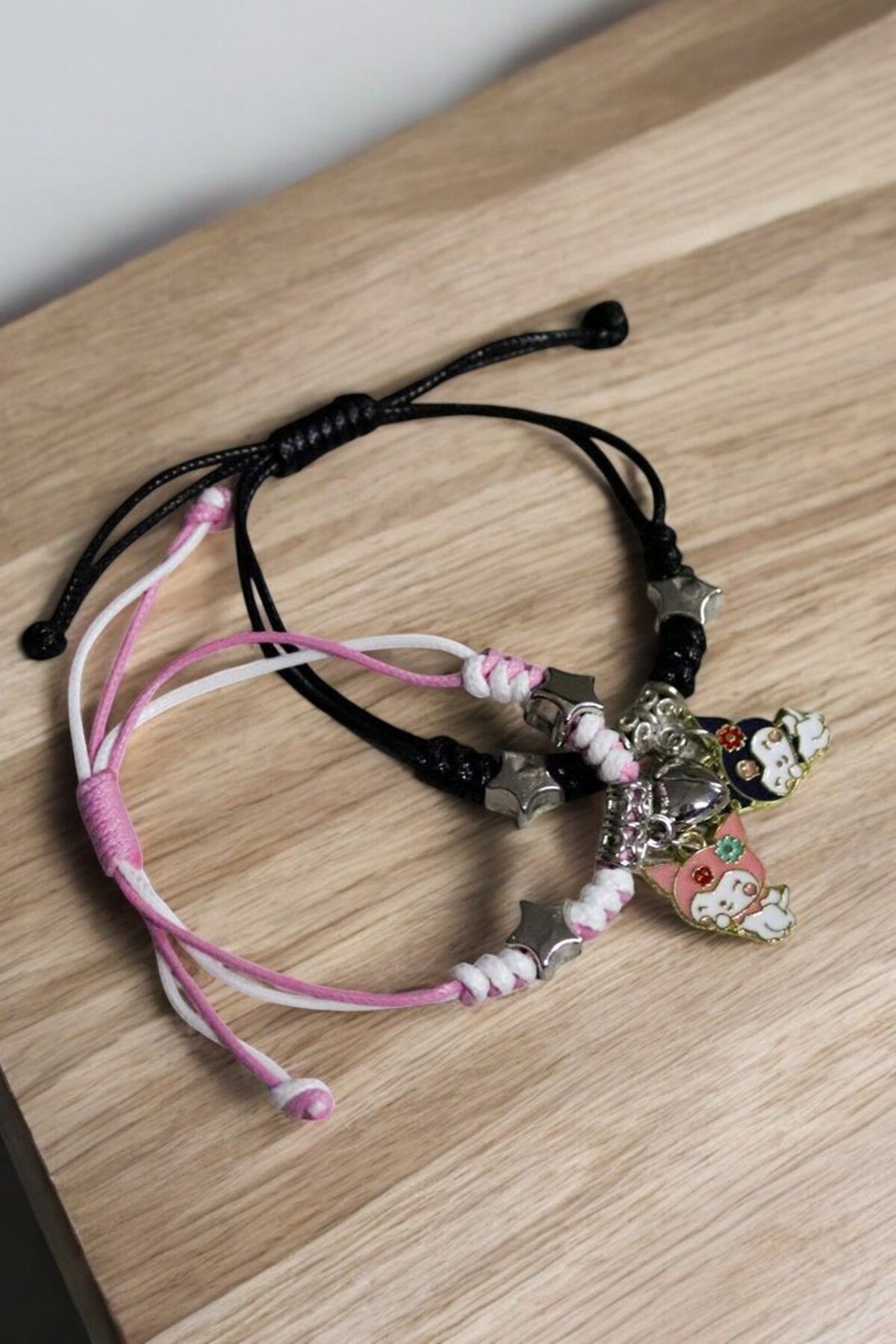 Mıknatıslı Kuromi Cİnnammaroll Hello Kity My Melodi Unicorn Satürn 2li Çocuk ve Genç Bileklik
