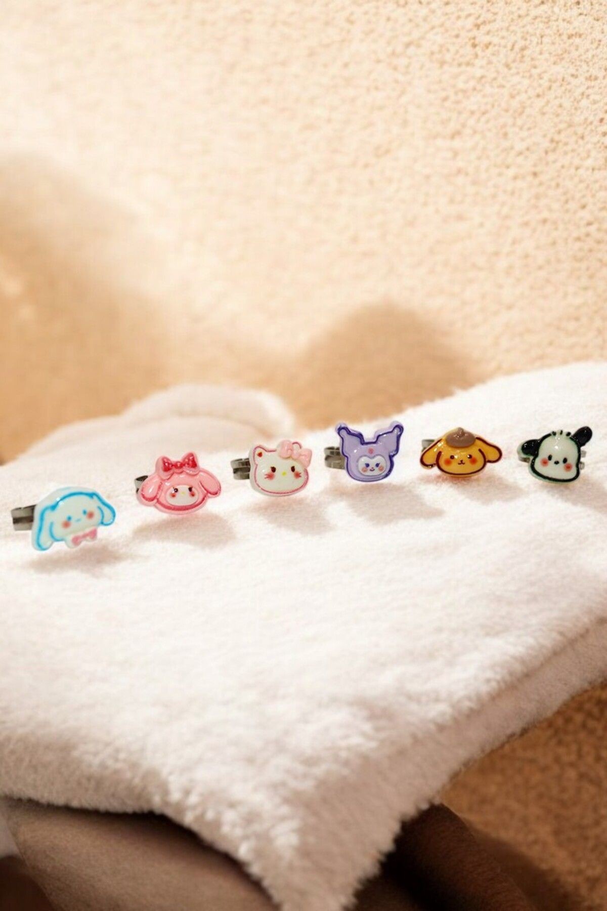 Ayarlanabilir Kuromi Hello Kity Cinnammaroll My Melodi Tasarımlı Rengarek Ayarlanabilir Çocuk Yüzüğü