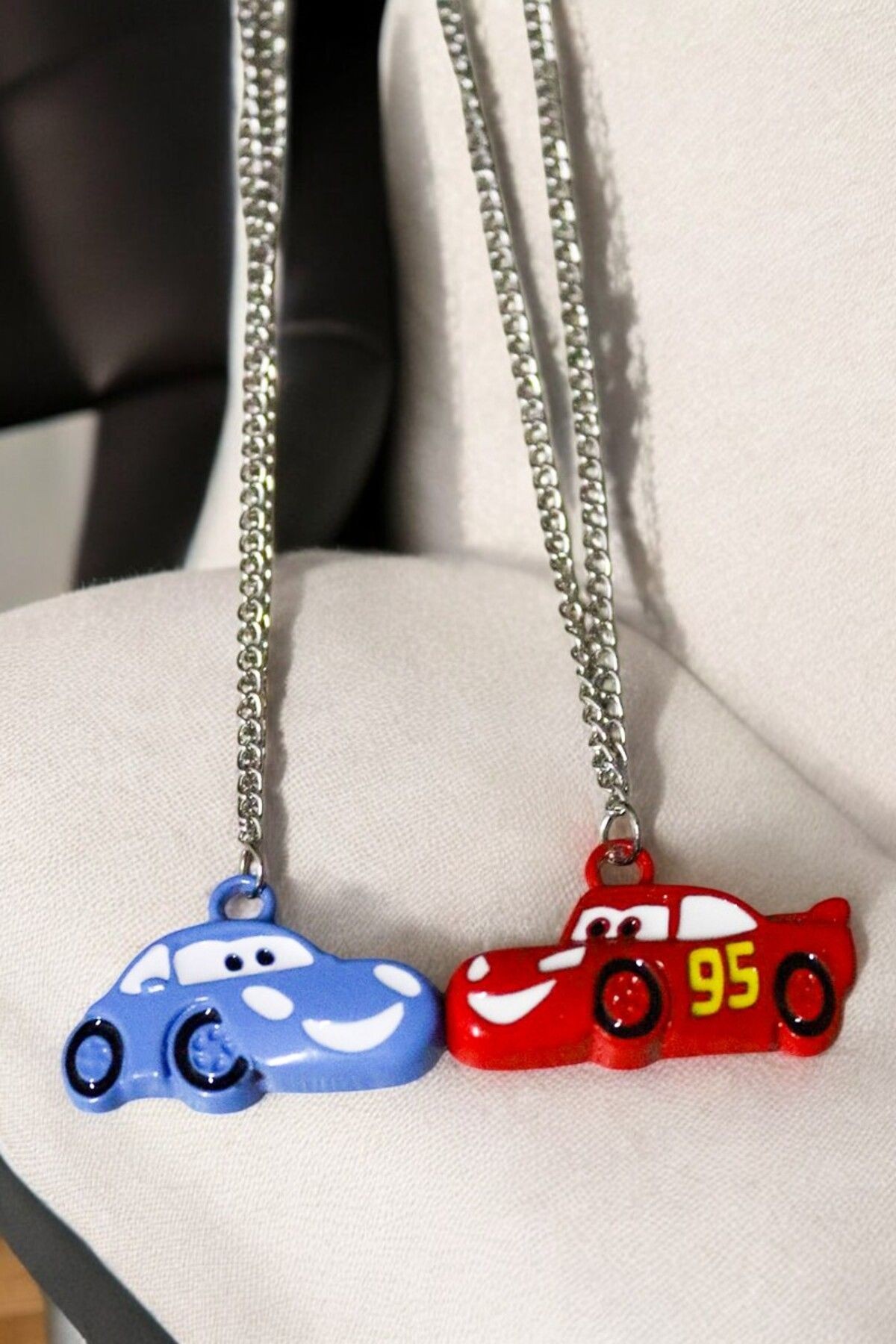 2li Mıknatıslı Şimşek Mcqueen ve Sally Arabalar Kolyesi Cars Kolyesi Arkadaşlık Kolyesi