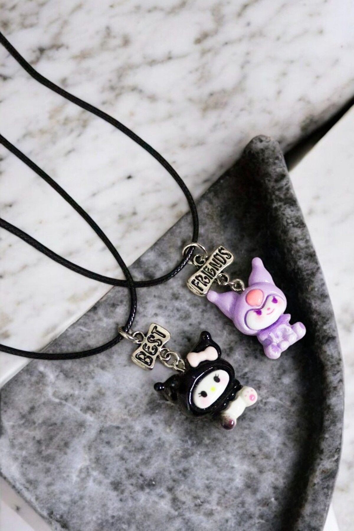 2li Mor ve Siyah Kuromi Tasarımlı Best Friends Kolyeler 2li Best Friends Arkadaşlık Kolyesi
