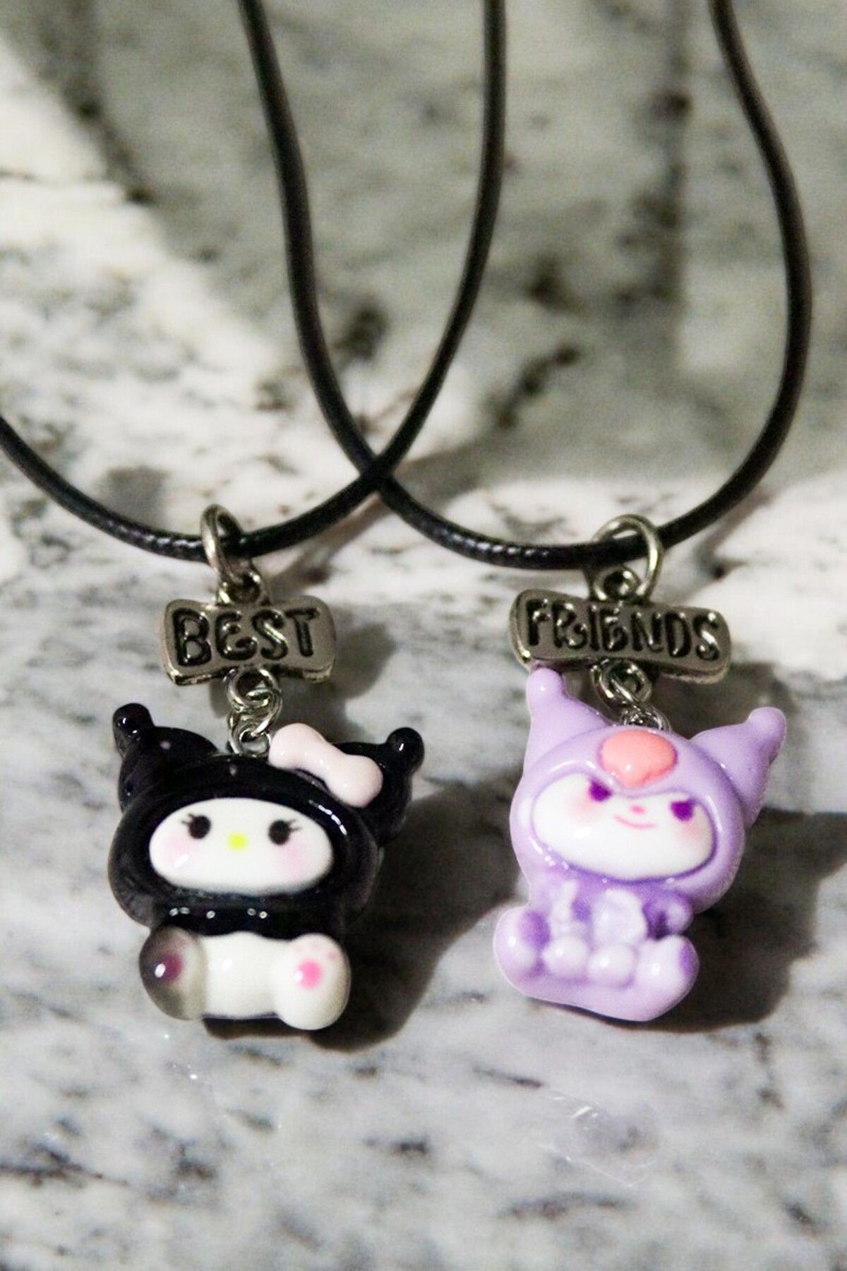 2li Mor ve Siyah Kuromi Tasarımlı Best Friends Kolyeler 2li Best Friends Arkadaşlık Kolyesi