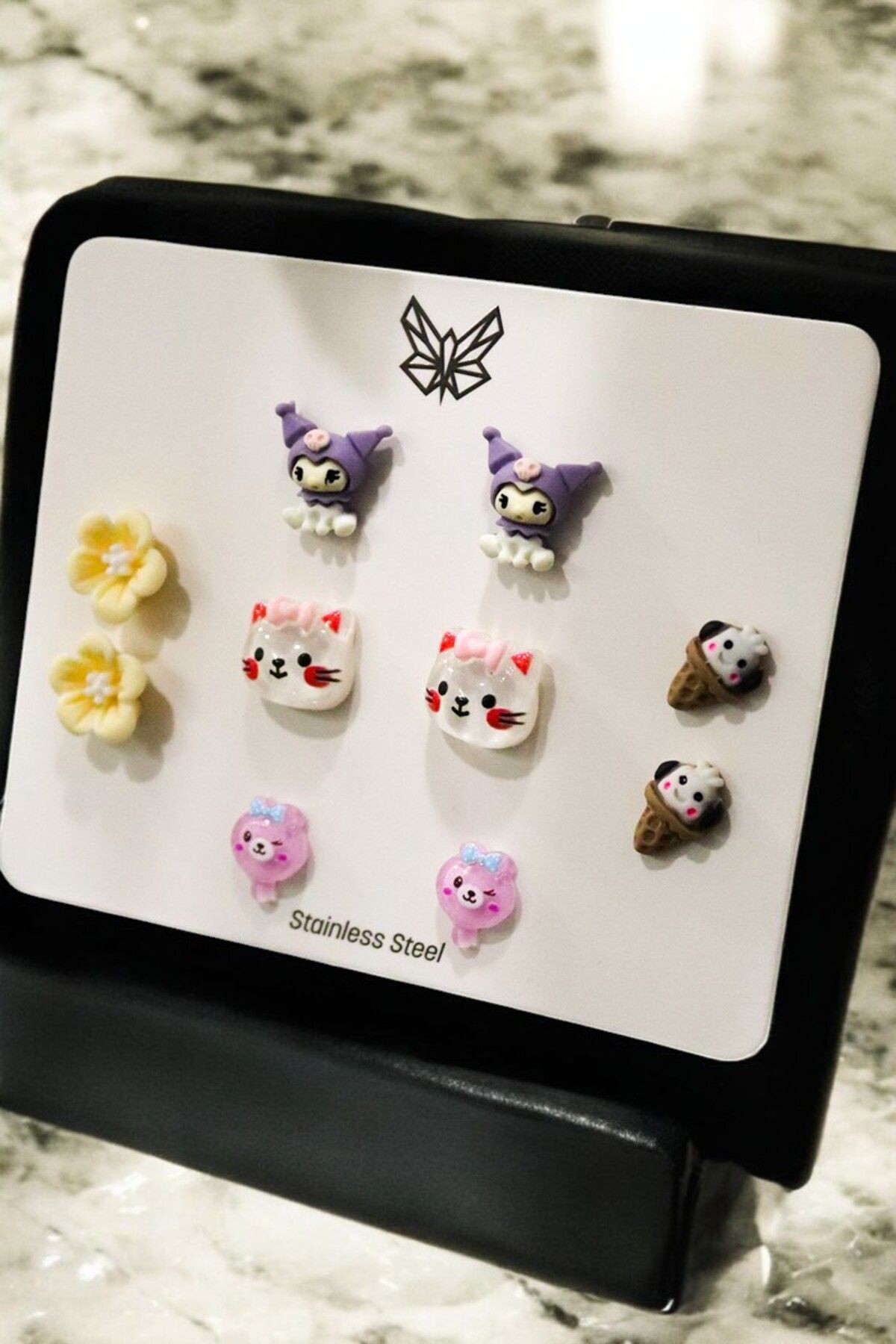 Çelik Kararmaz Kuromi Hello Kity Tavşan Civciv Mickey Mouse Tasarımlı 5li Çelik Küpe Seti
