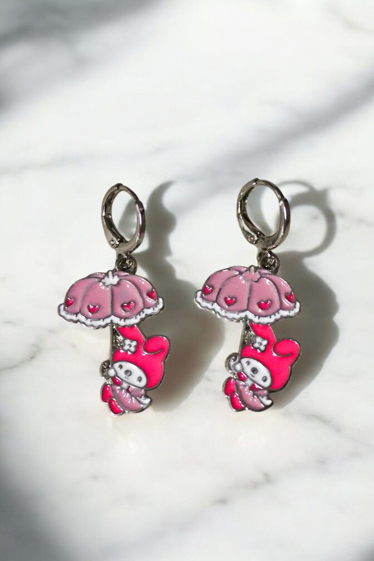 Pembe Şemsiyeli Kuromi Tasarımlı Gümüş Kaplama Çocuk Kuromi Küpe Sallantılı Çocuk Küpe