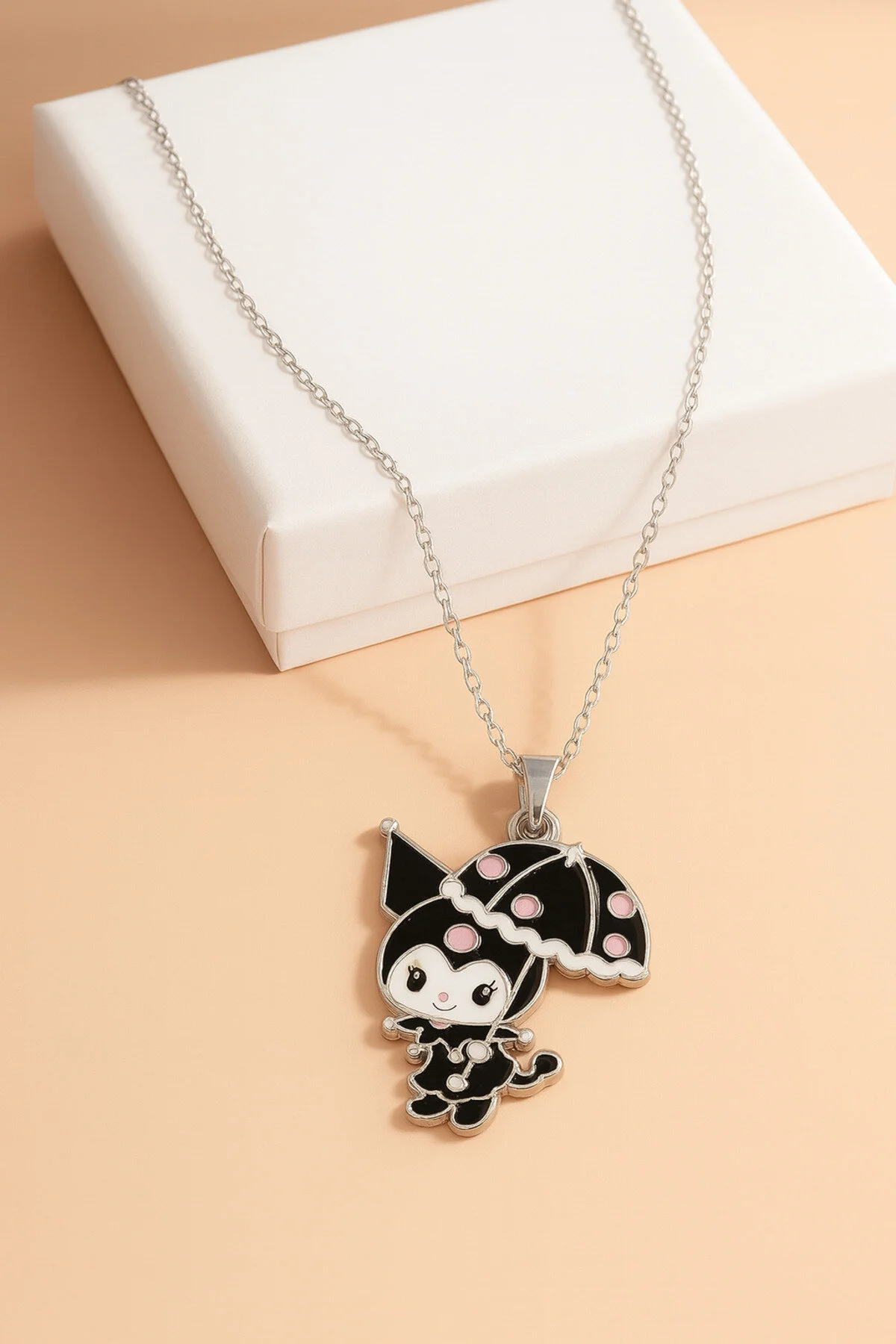 Kuromi Tasarımlı Gümüş Renkli Zincirli Çocuk Kolyesi