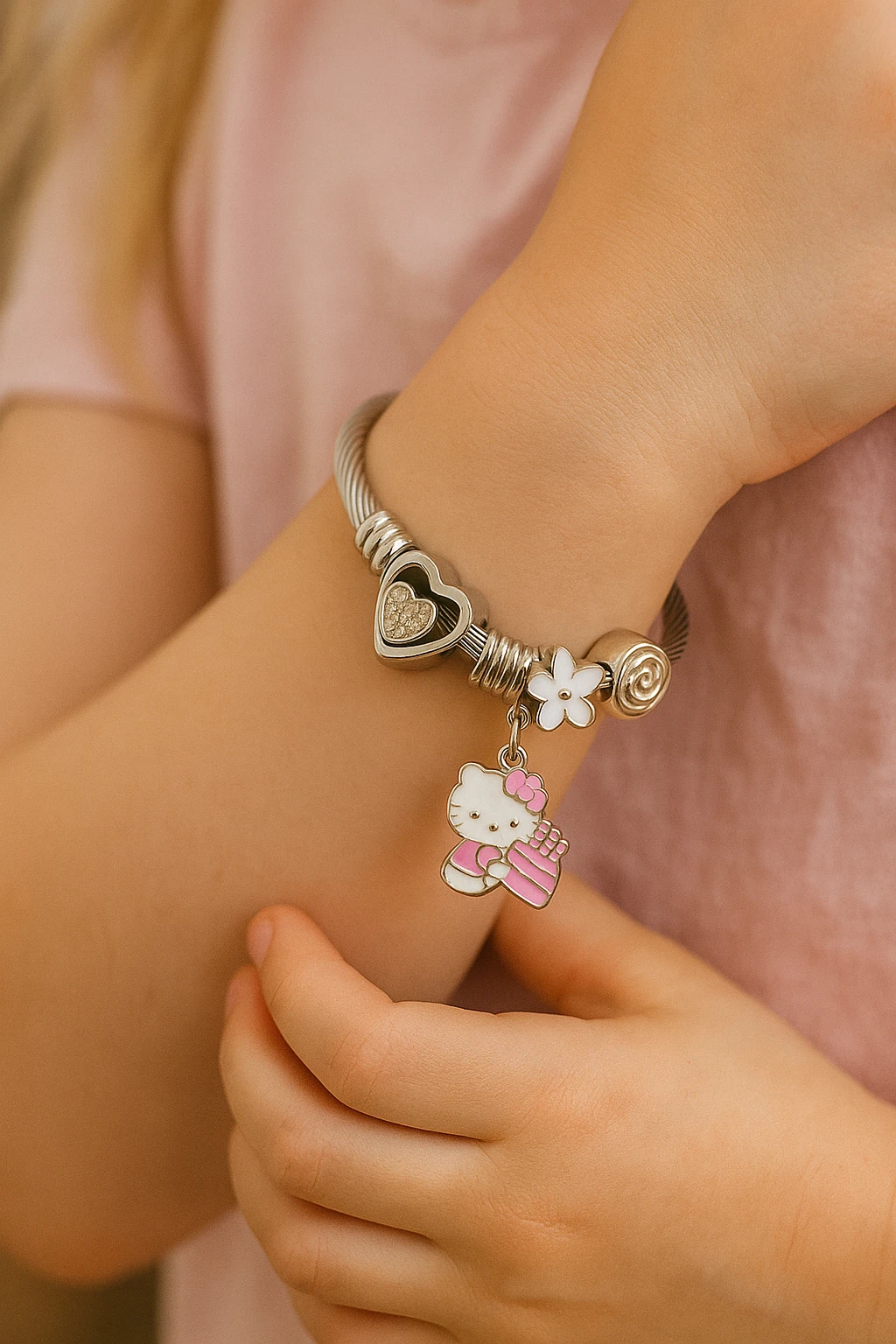 Çocuk Boyu Hello Kity'li Çelik Paslanmaz Kararmaz Charm'lı Bileklik