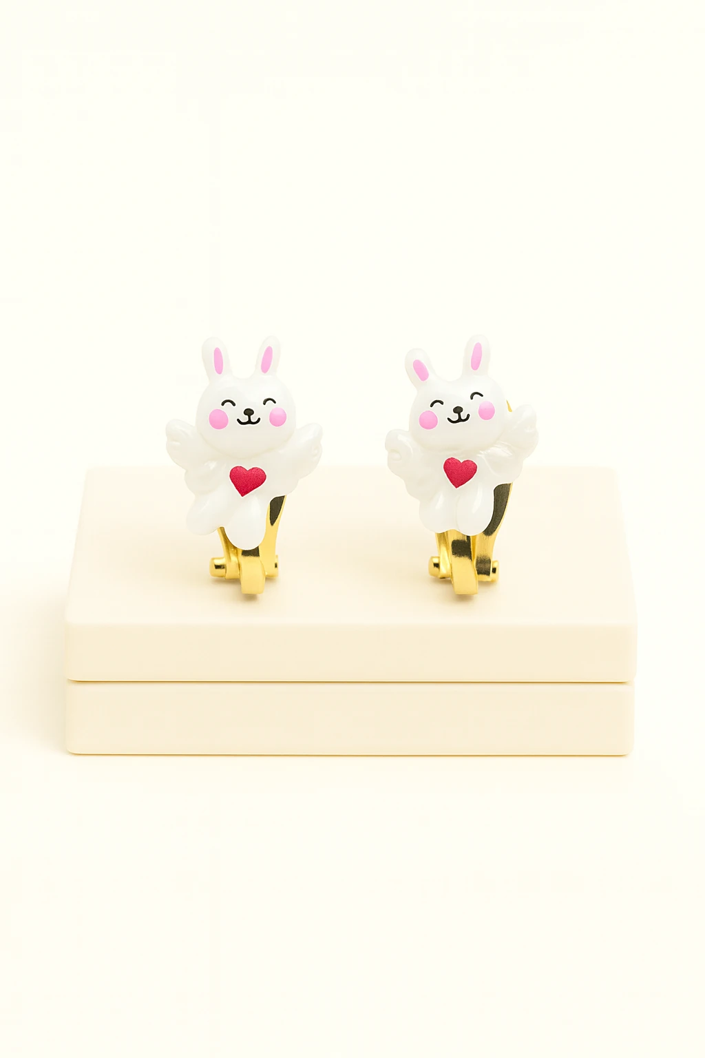 Hello Kity Ayıcık Pikachu Yıldız Tavşan Tasarımlı Çocuklar İçin Renkli Sıkıştırmalı Küpeler