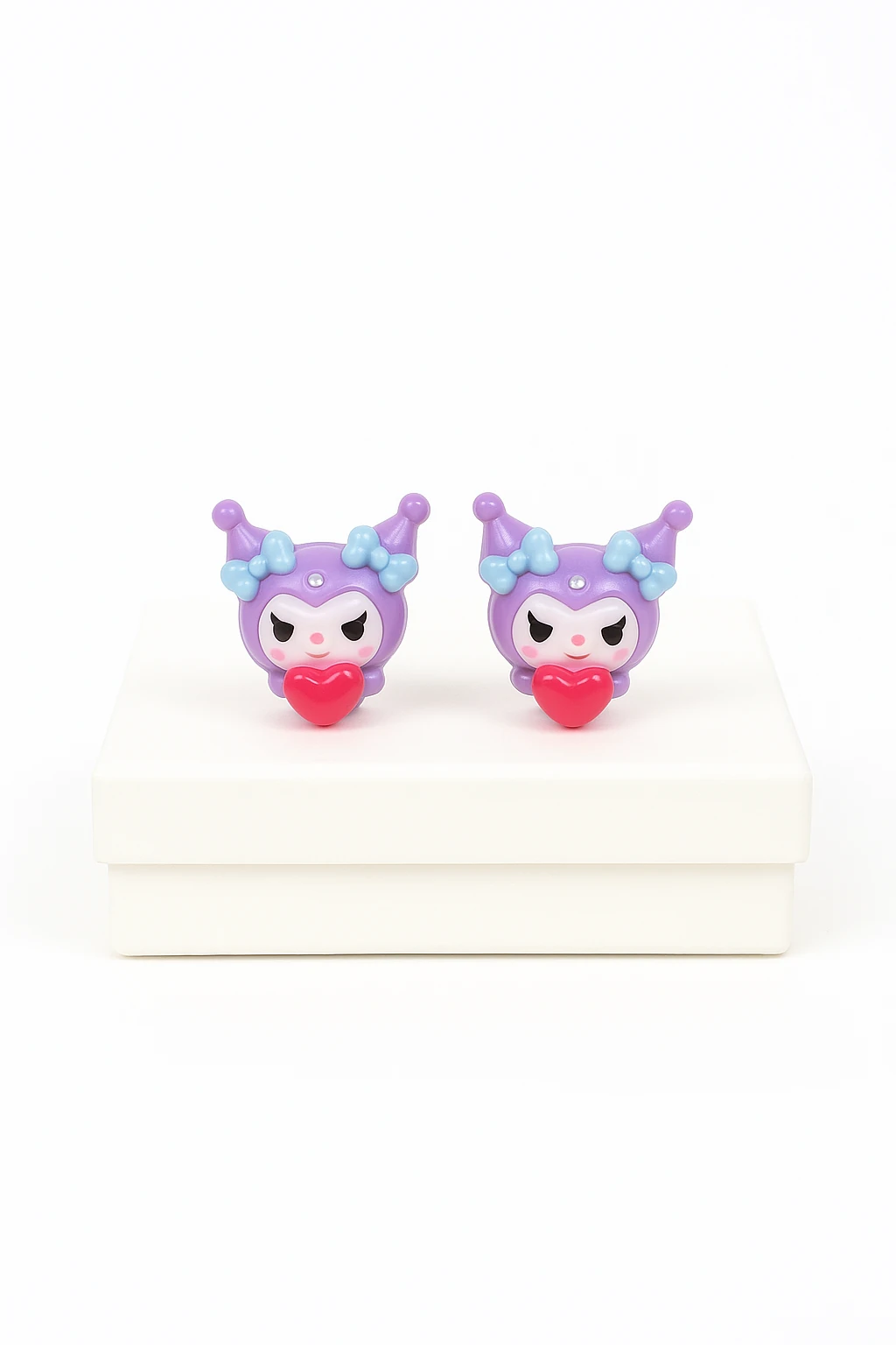 Gümüş İğneli Delikli Kulaklar için Kuromi Tasarımlı Kararmaz Paslanmaz Antialerjik Küpe