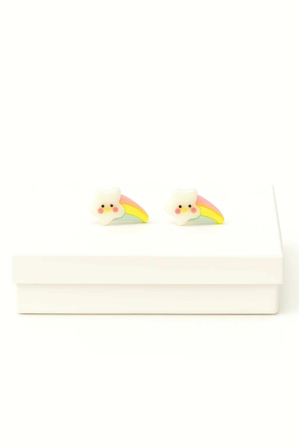 Gümüş İğneli Delikli Kulaklar için Bulut Tasarımlı Kararmaz Paslanmaz Antialerjik Küpe