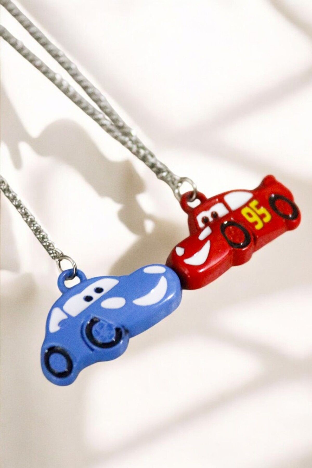 2li Mıknatıslı Şimşek Mcqueen ve Sally Arabalar Kolyesi Cars Kolyesi Arkadaşlık Kolyesi