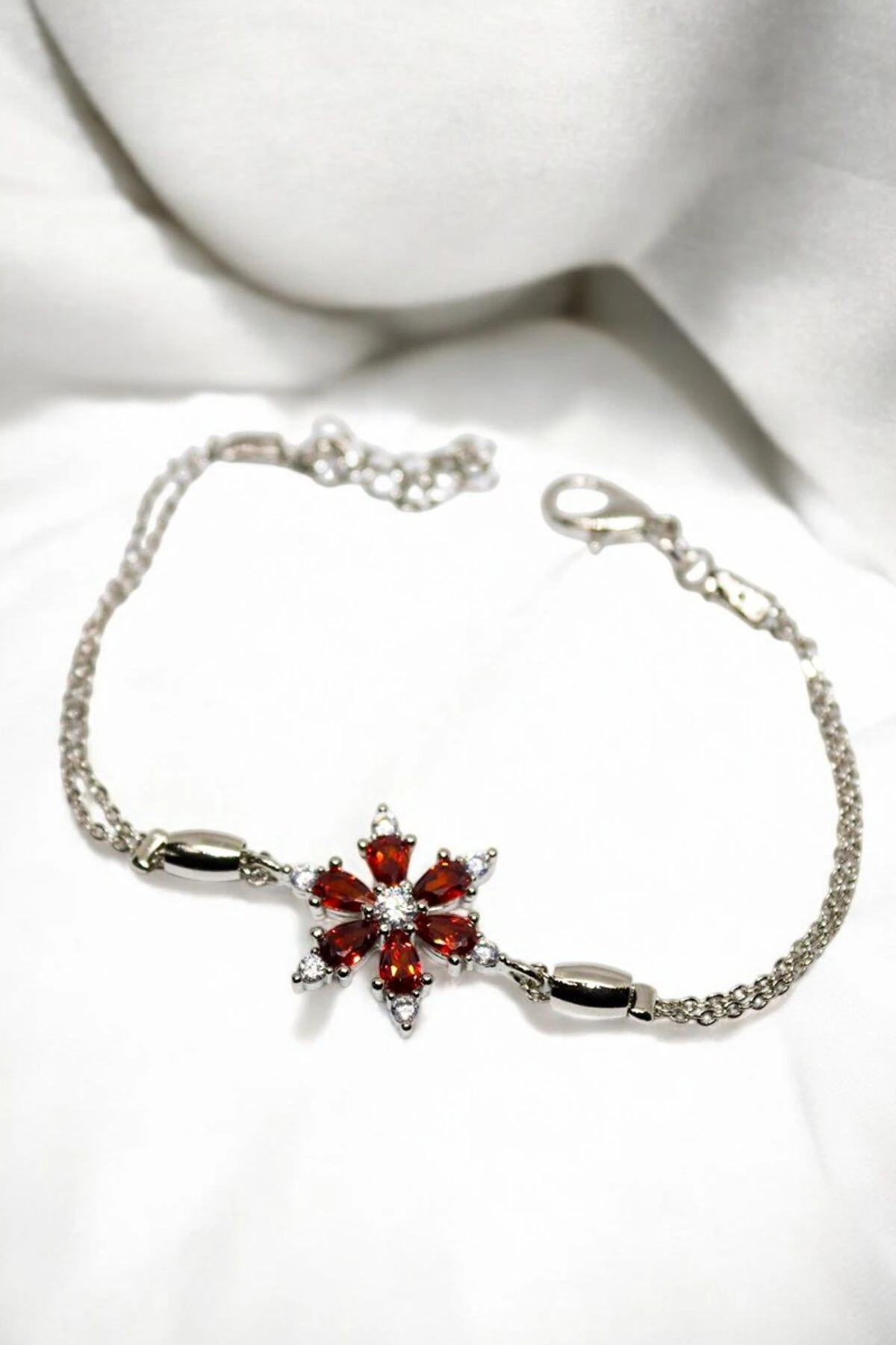 Gümüş Kaplama Aster Çiçeği Tasarımlı Gümüş Kaplamalı Zirkon Taşlı Bileklik