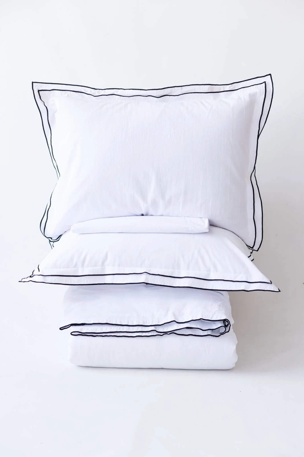 %100 Pamuk Stonewashed Beyaz Baby Overloklu Nevresim Takımı - King Size